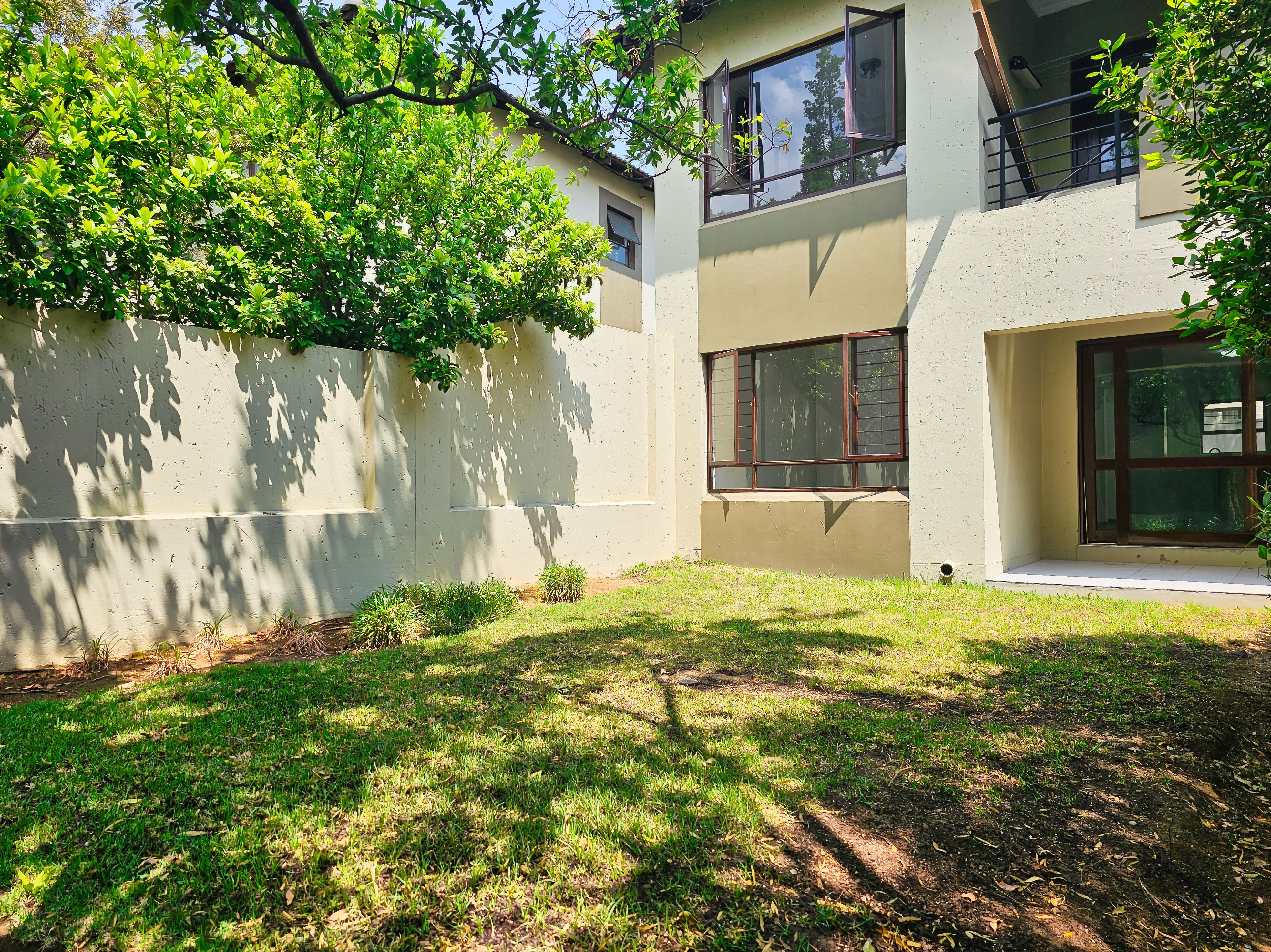 To Let 2 Bedroom Property for Rent in Maroeladal Gauteng