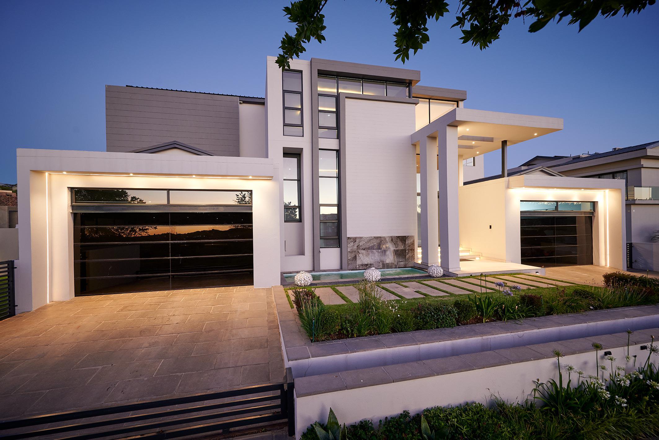 5 Bedroom Property for Sale in Waterfall Country Estate Gauteng