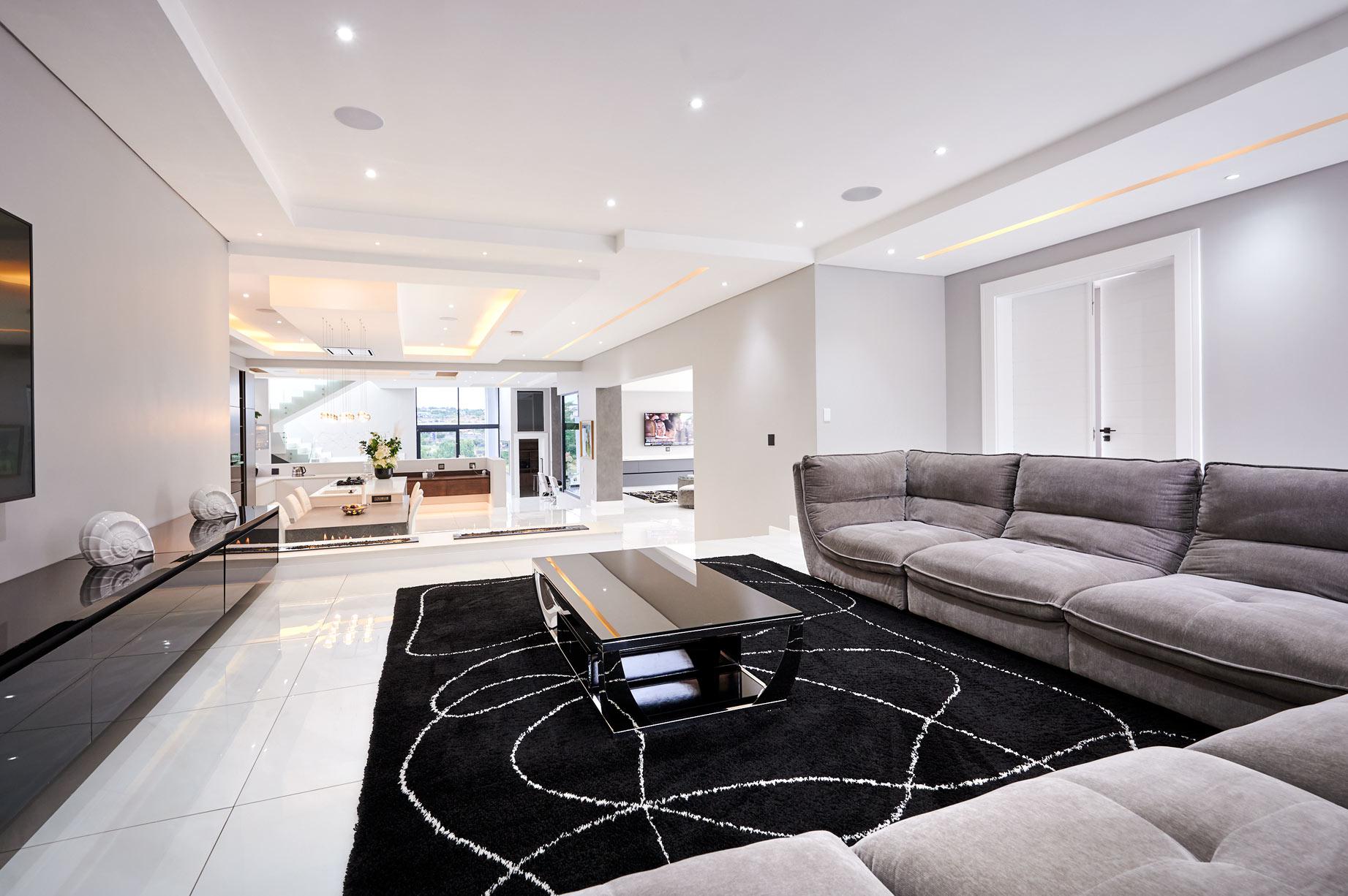 5 Bedroom Property for Sale in Waterfall Country Estate Gauteng