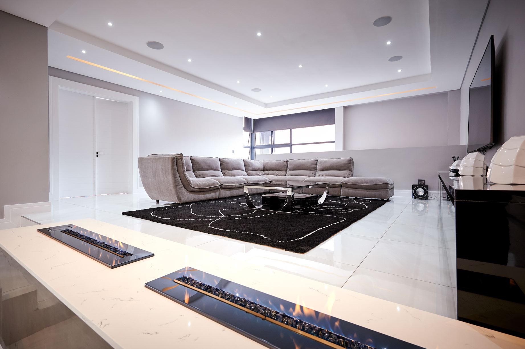 5 Bedroom Property for Sale in Waterfall Country Estate Gauteng