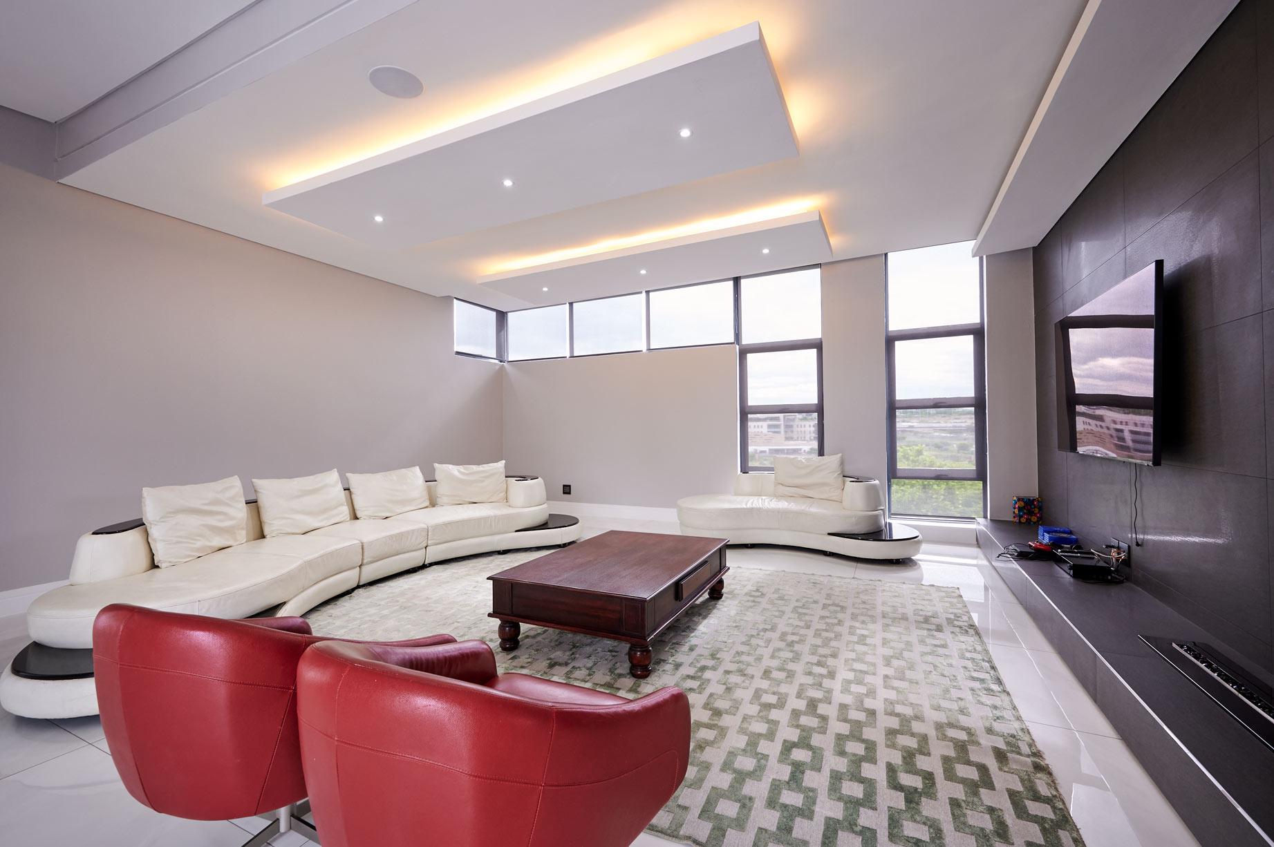 5 Bedroom Property for Sale in Waterfall Country Estate Gauteng