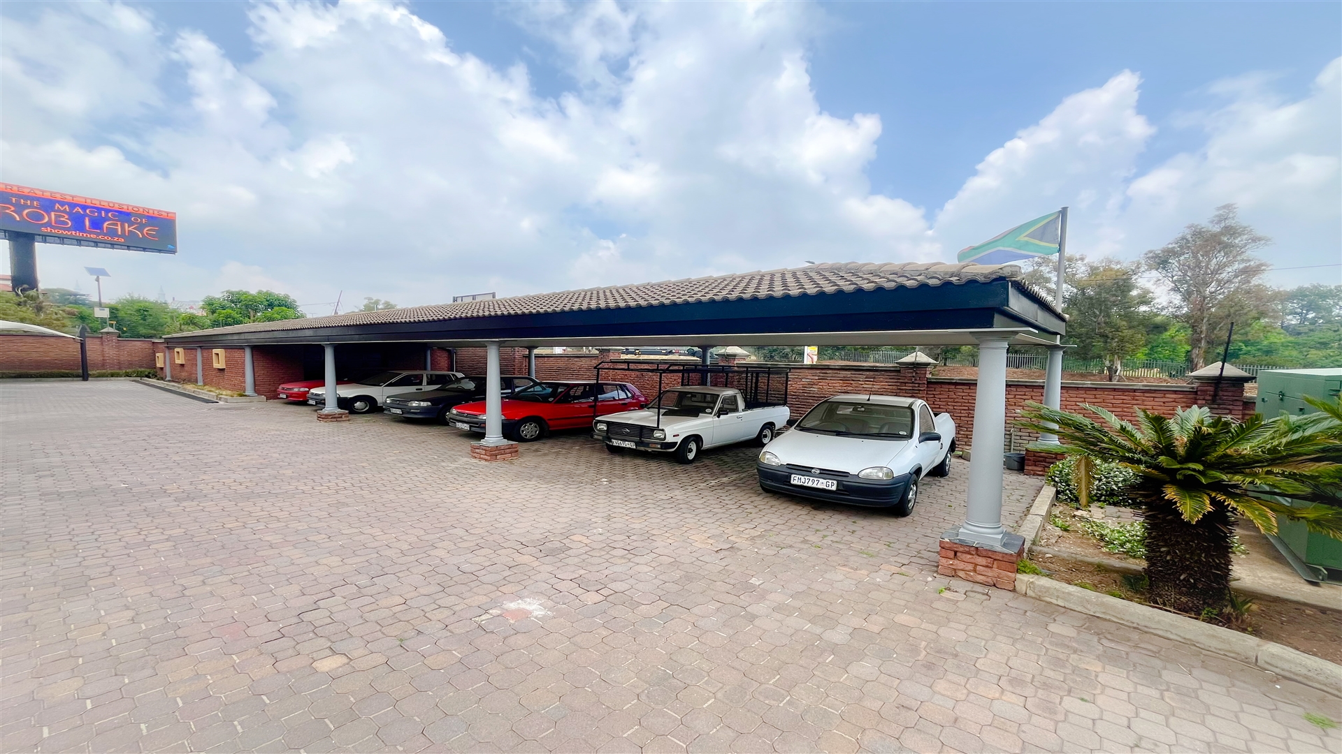 To Let commercial Property for Rent in Houghton Estate Gauteng