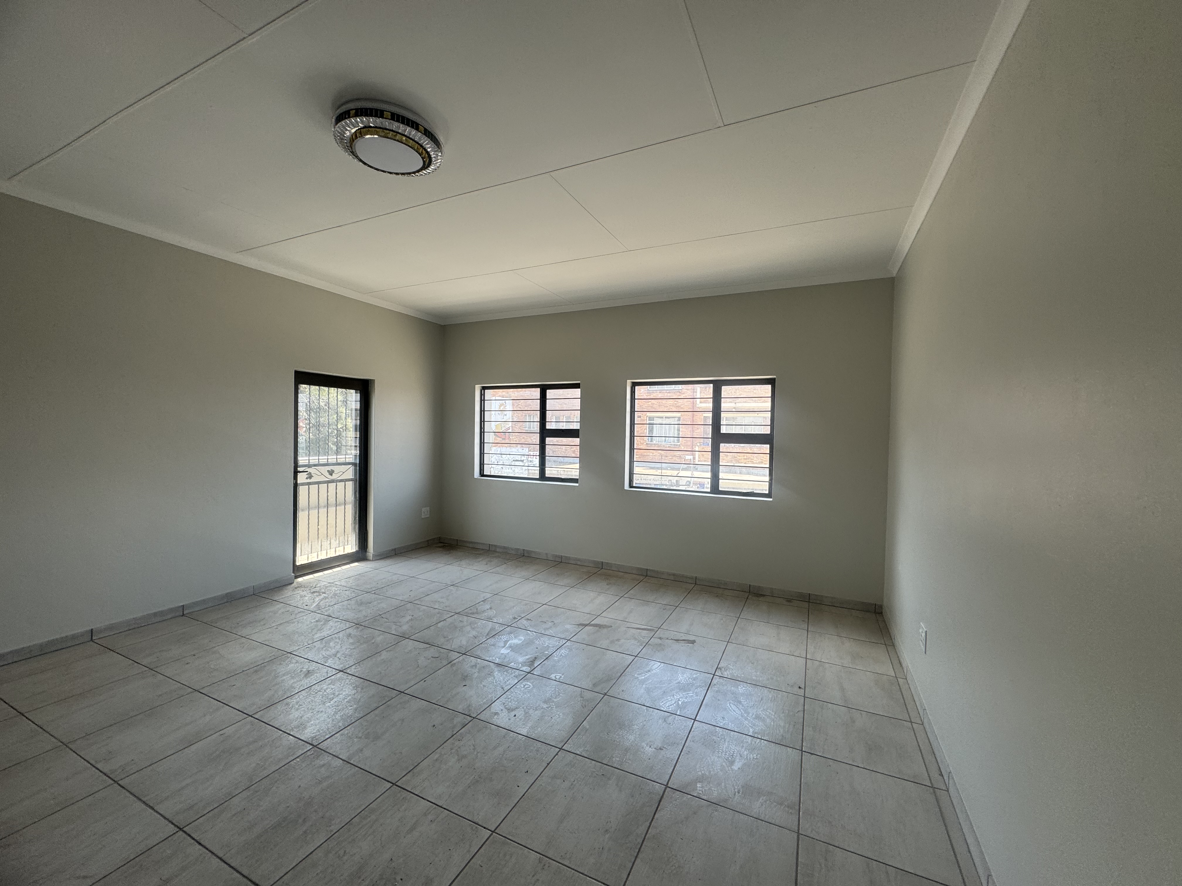 To Let 1 Bedroom Property for Rent in Germiston South Gauteng