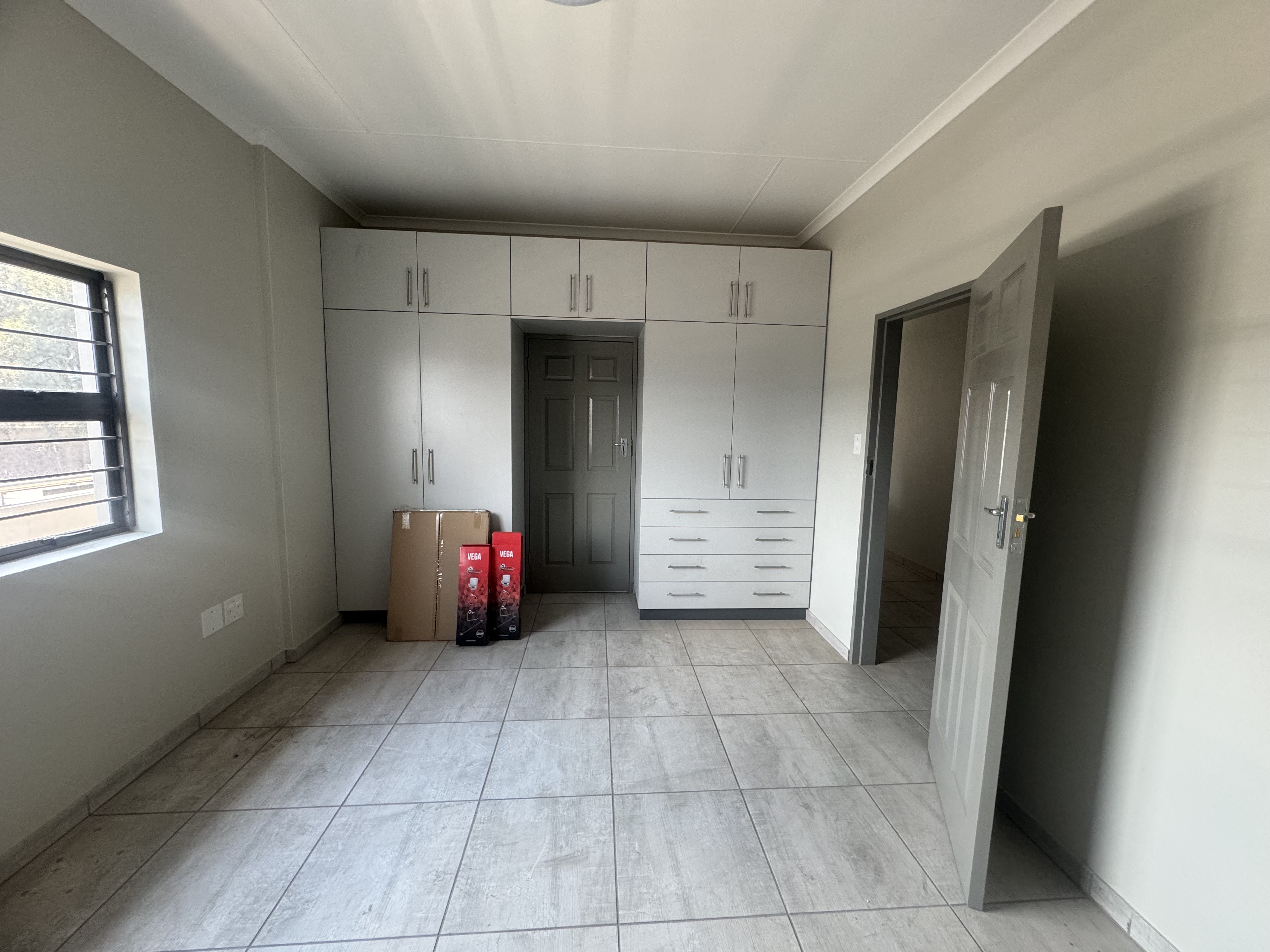 To Let 1 Bedroom Property for Rent in Germiston South Gauteng