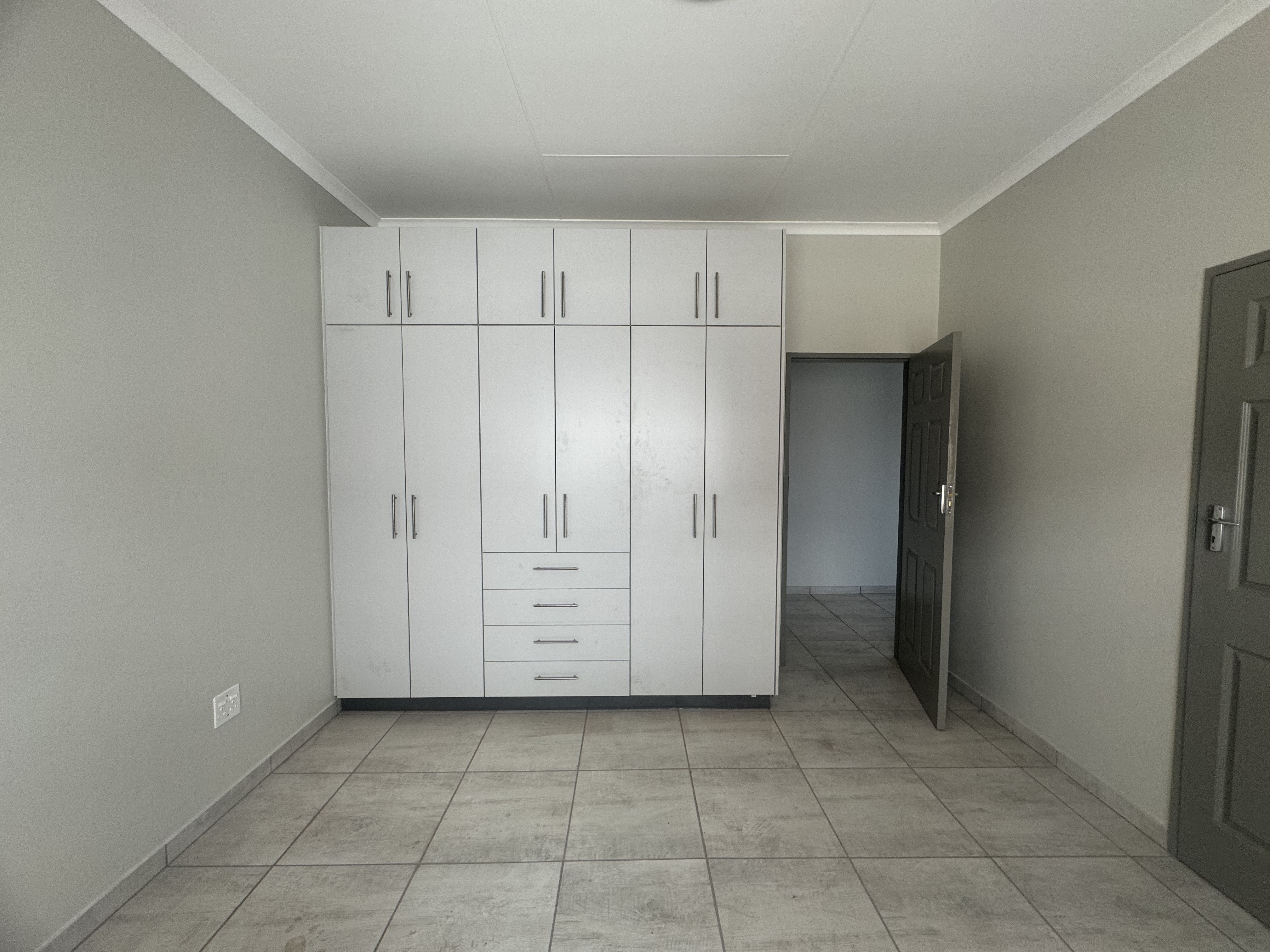 To Let 1 Bedroom Property for Rent in Germiston South Gauteng