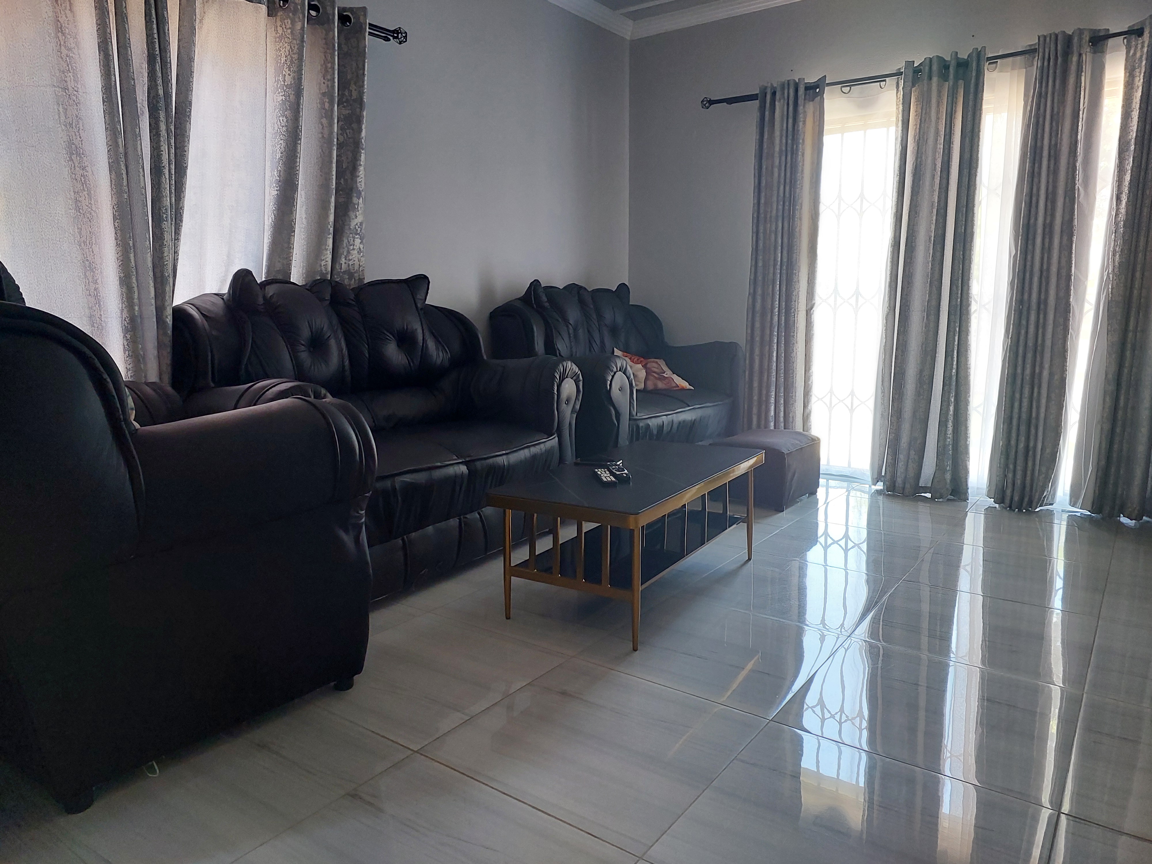 To Let 3 Bedroom Property for Rent in Rothdene Gauteng