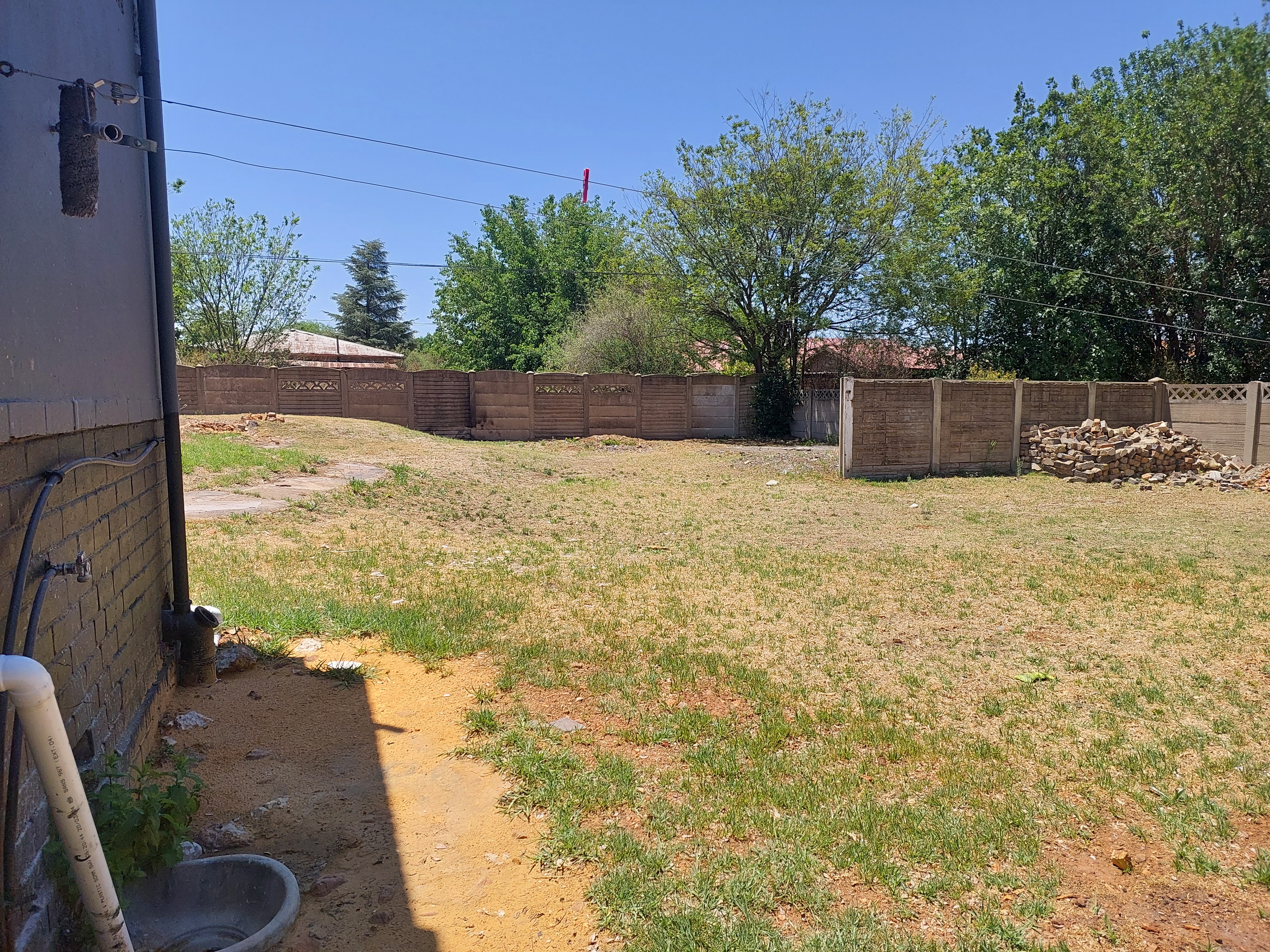 To Let 3 Bedroom Property for Rent in Rothdene Gauteng