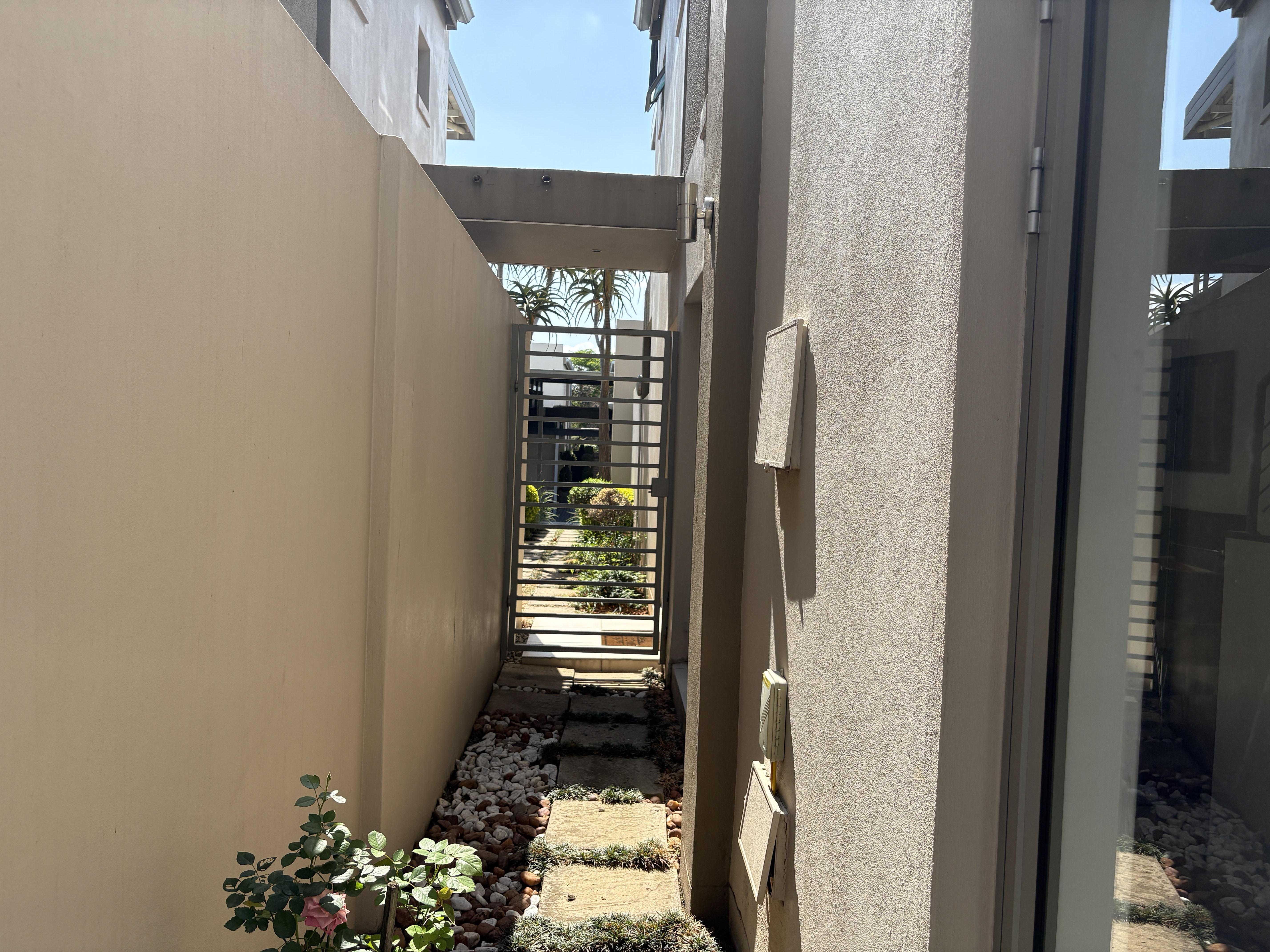 2 Bedroom Property for Sale in Parkmore Gauteng