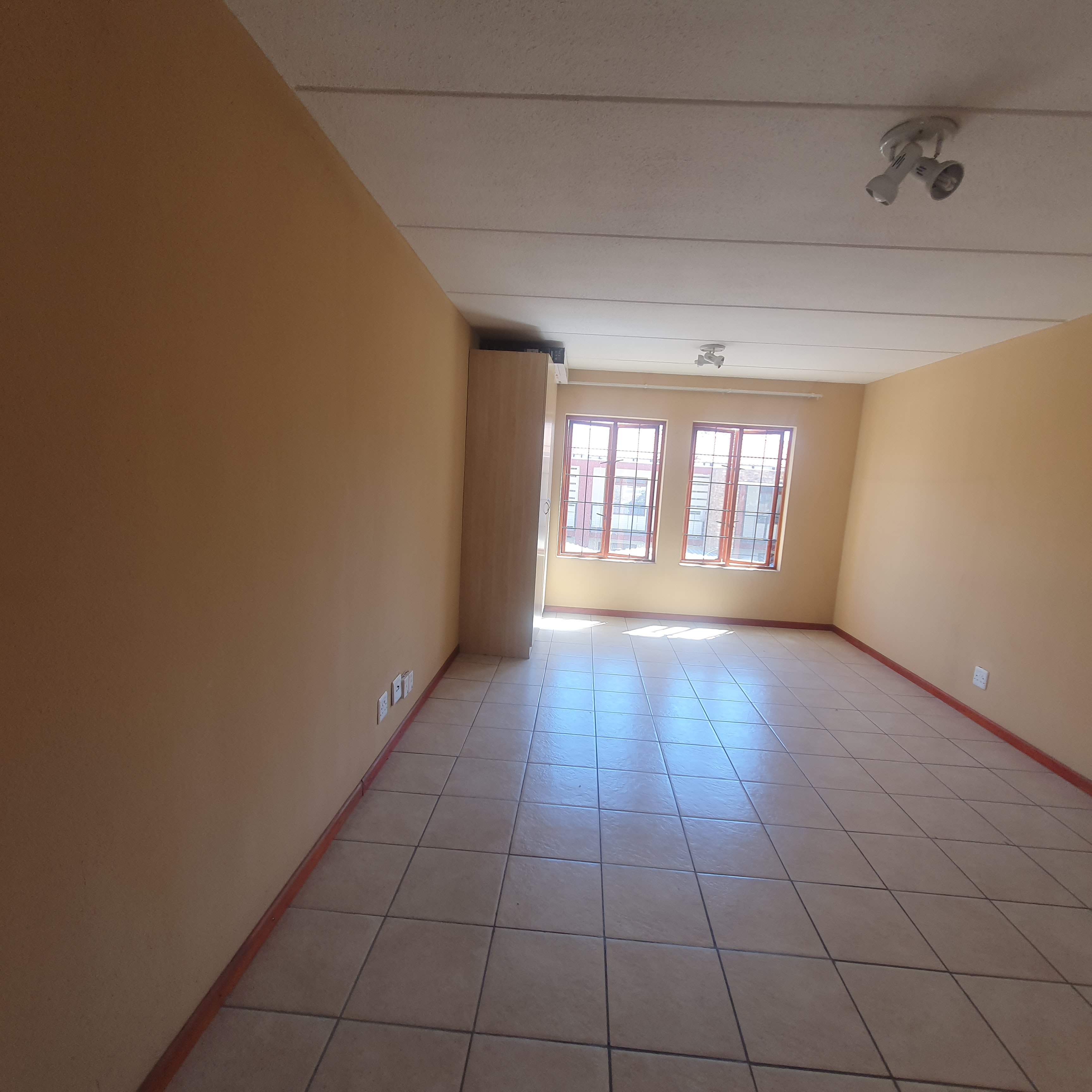 1 Bedroom Property for Sale in Montana Gauteng