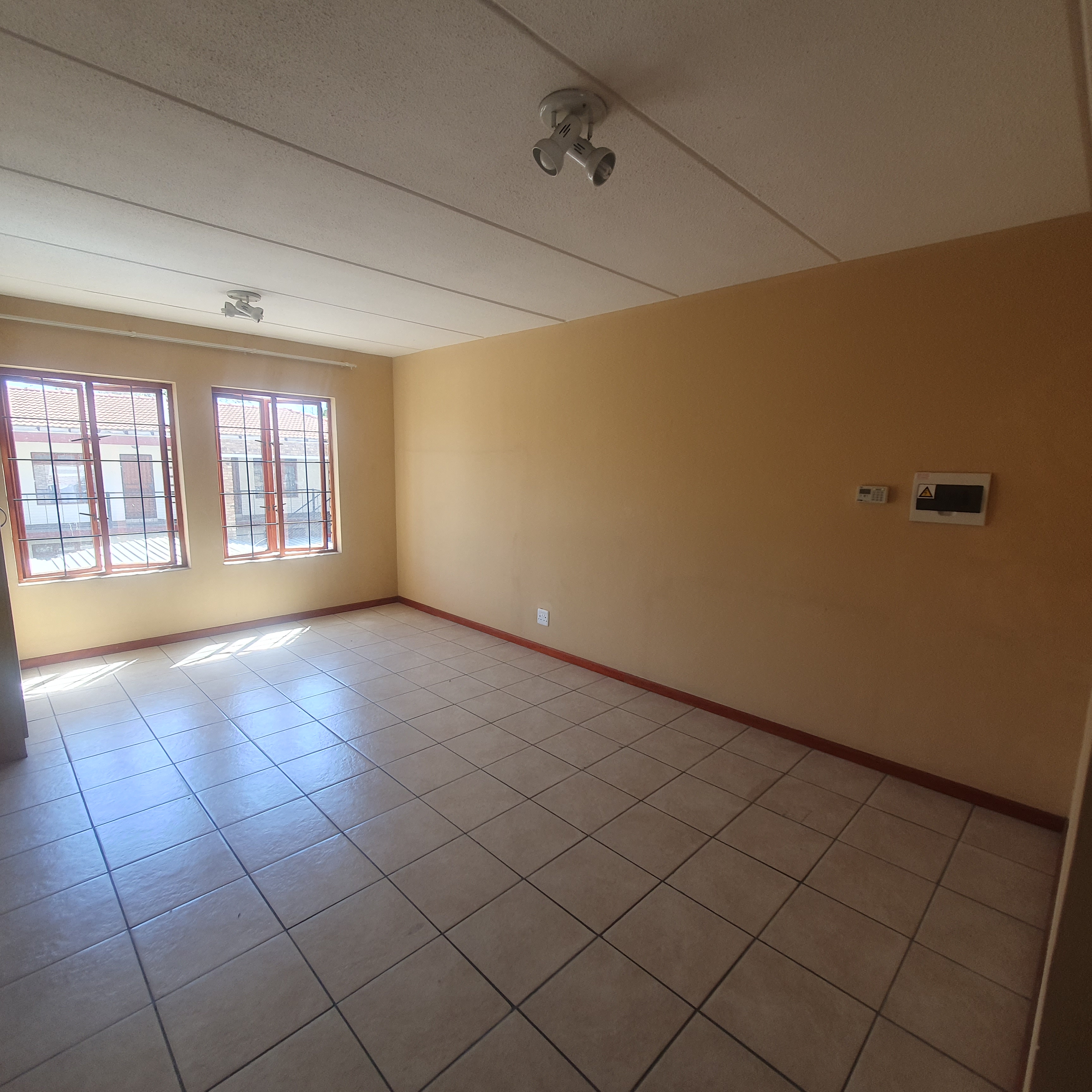 1 Bedroom Property for Sale in Montana Gauteng