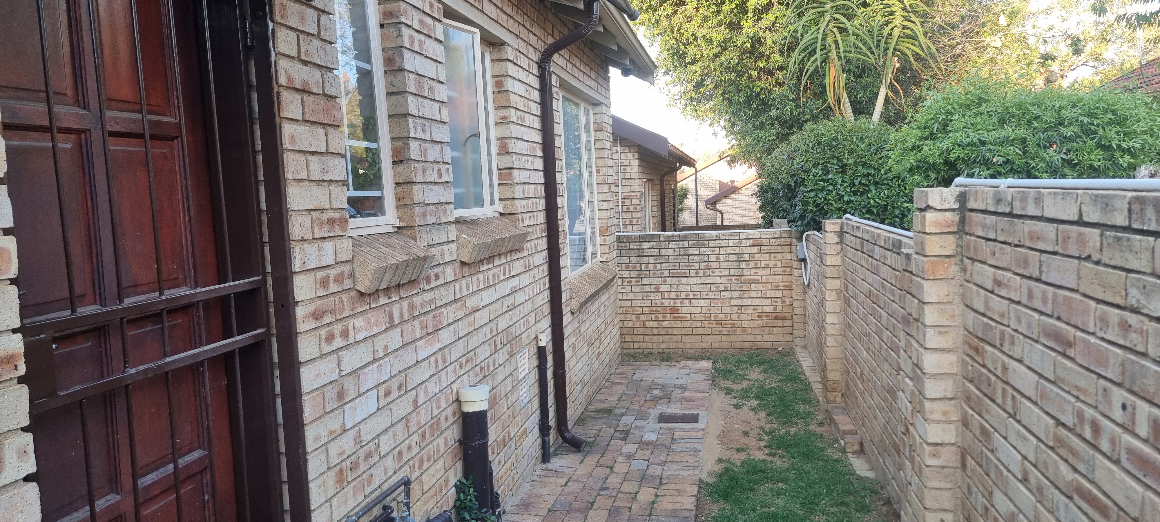 2 Bedroom Property for Sale in Honeydew Ridge Gauteng