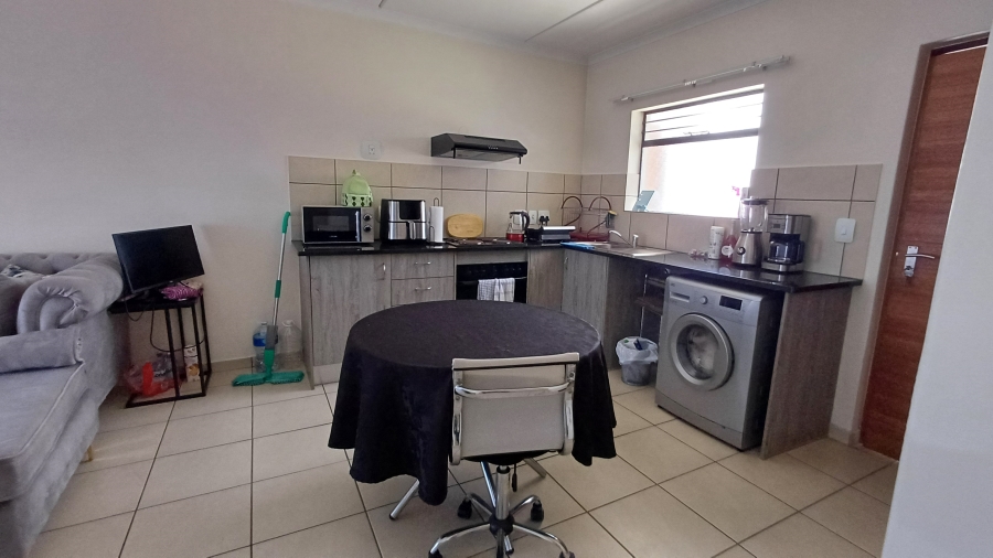 1 Bedroom Property for Sale in Barbeque Downs Gauteng