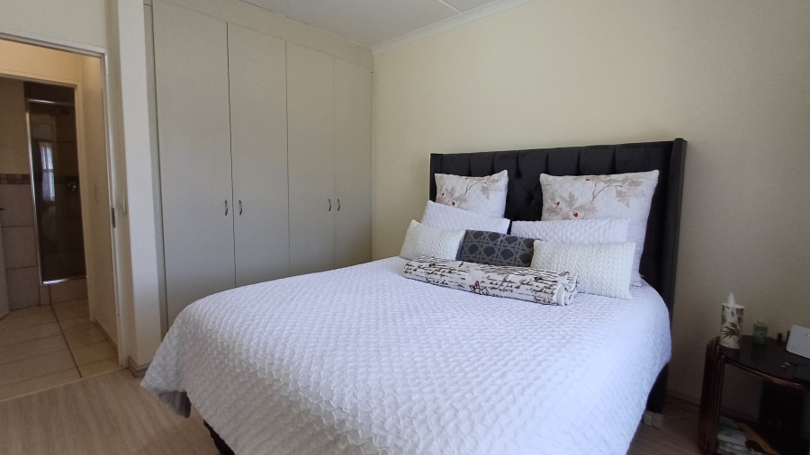 1 Bedroom Property for Sale in Barbeque Downs Gauteng