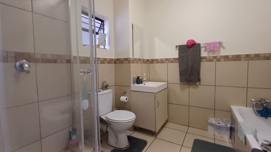 1 Bedroom Property for Sale in Barbeque Downs Gauteng