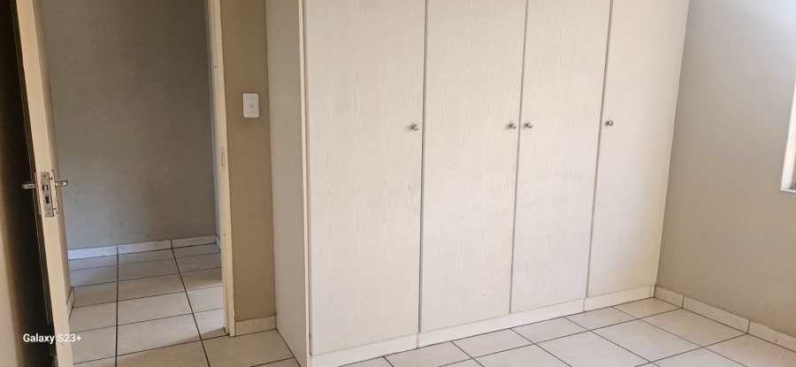 To Let 1 Bedroom Property for Rent in Elspark Gauteng