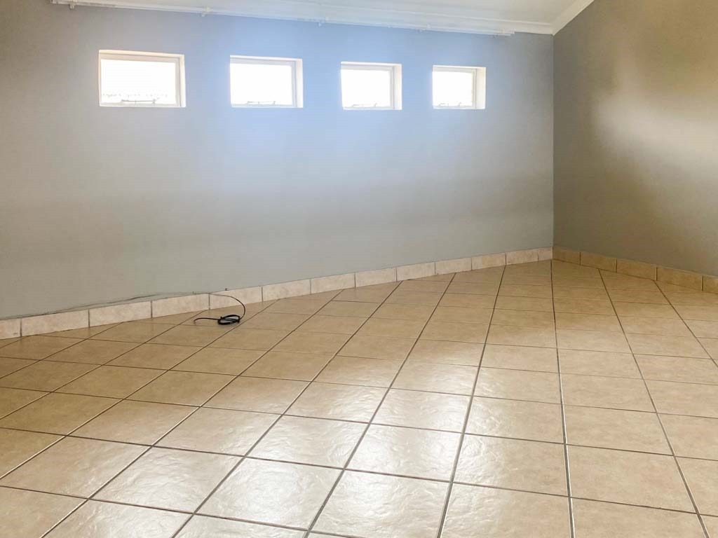 To Let 2 Bedroom Property for Rent in Country View Gauteng