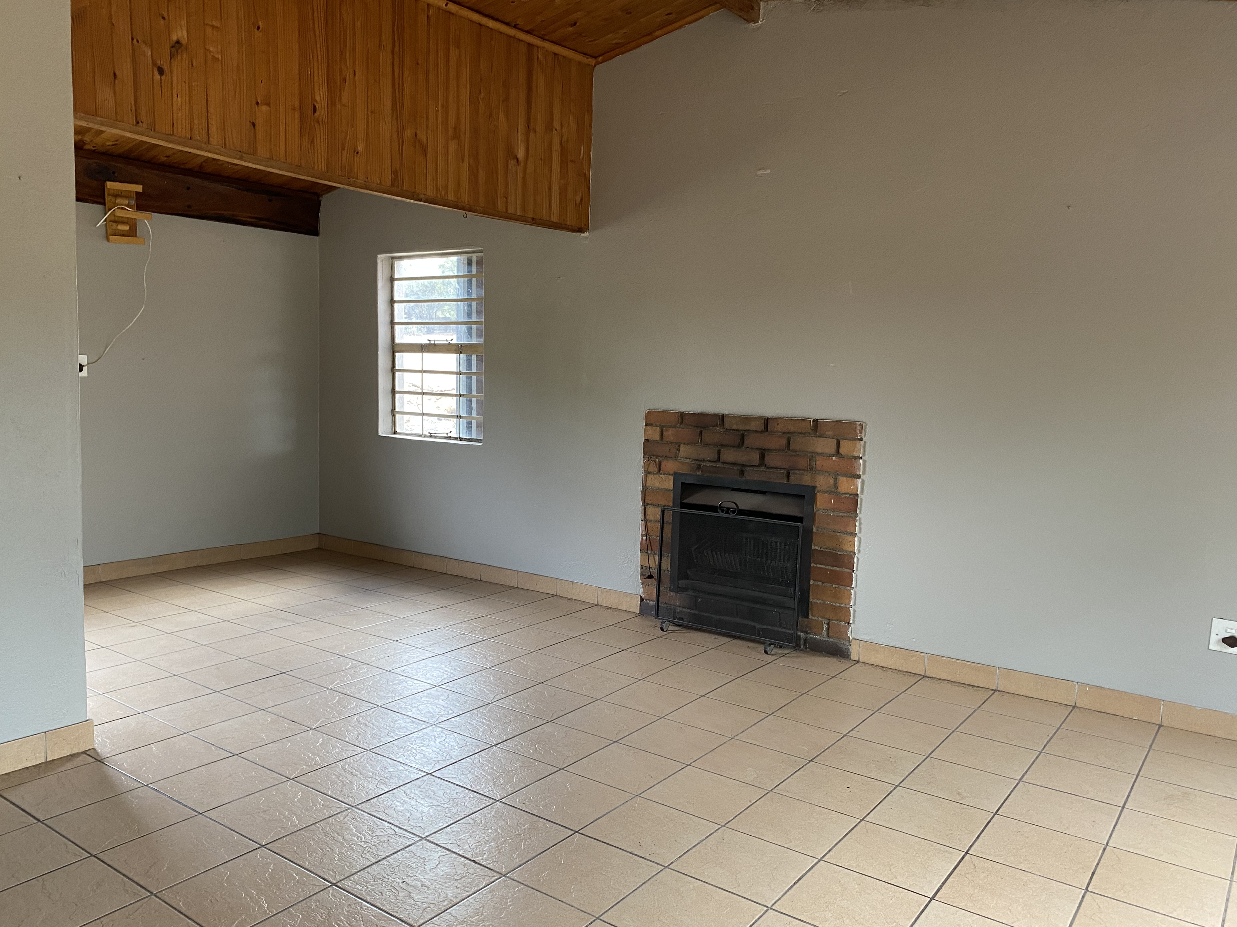 To Let 3 Bedroom Property for Rent in Glen Austin Gauteng