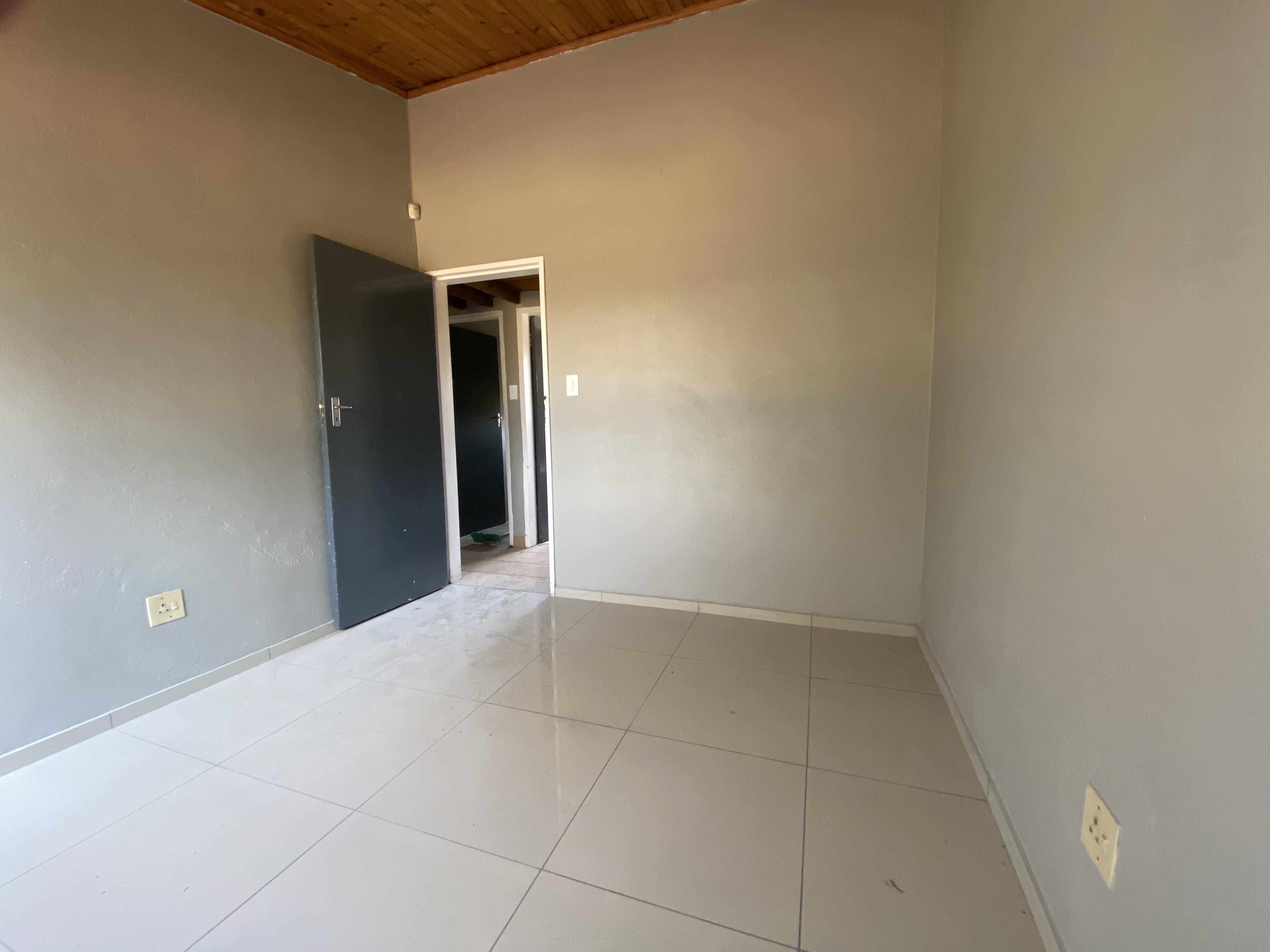 To Let 3 Bedroom Property for Rent in Glen Austin Gauteng