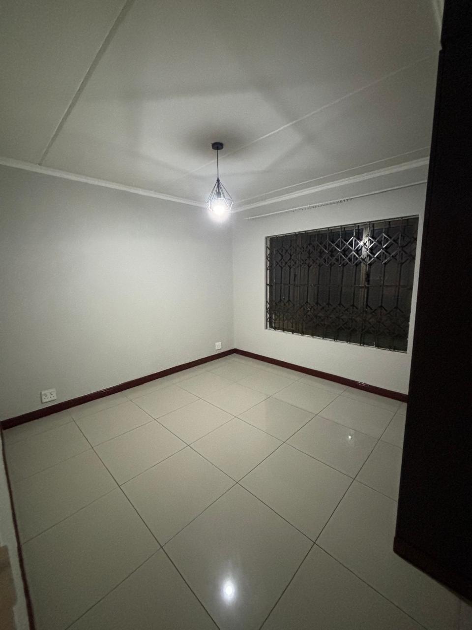 To Let 2 Bedroom Property for Rent in Erand Gardens Gauteng