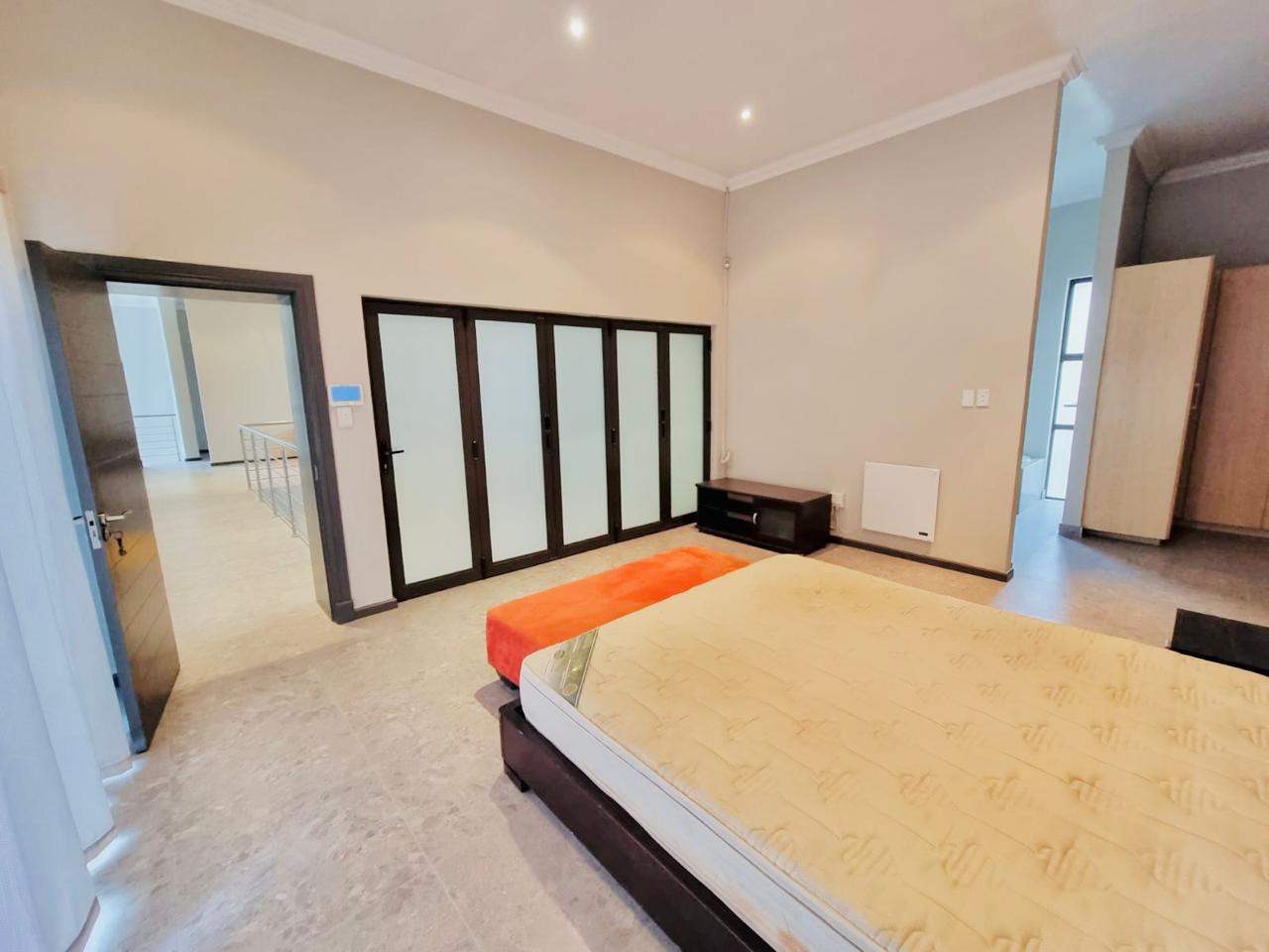 To Let 4 Bedroom Property for Rent in Bryanston Gauteng