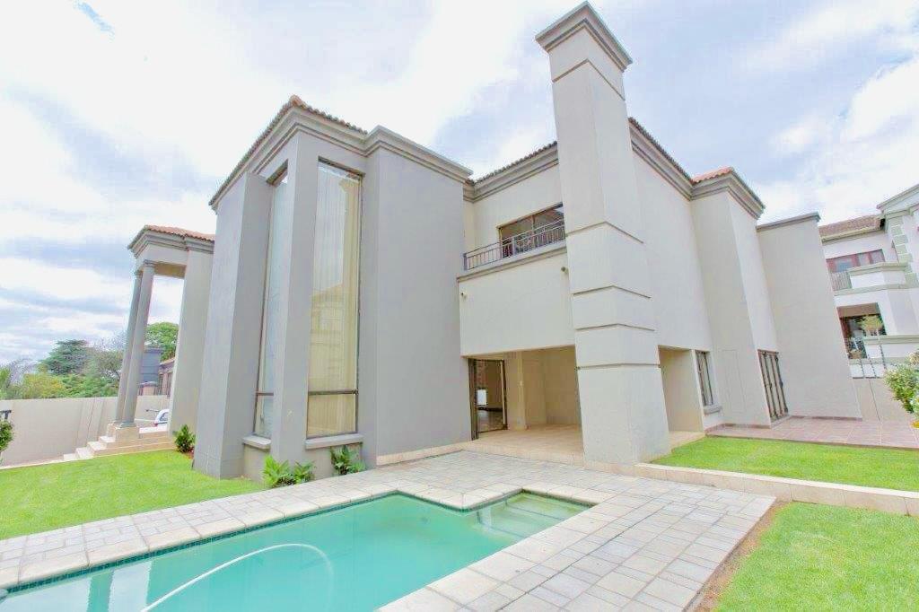 To Let 4 Bedroom Property for Rent in Bryanston Gauteng