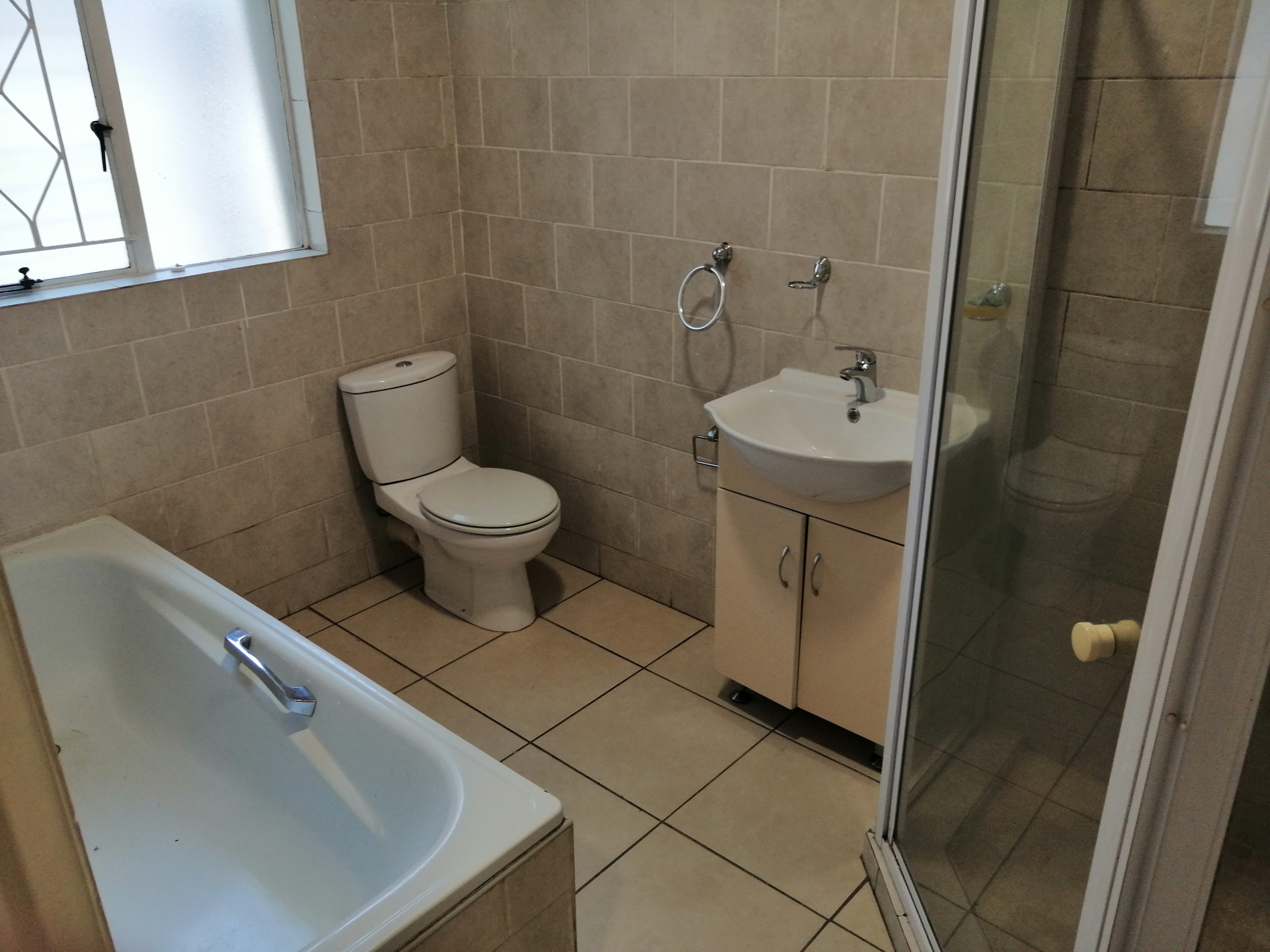 To Let 2 Bedroom Property for Rent in Ferndale Gauteng