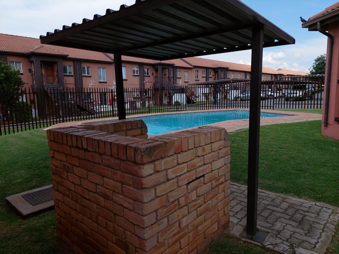 To Let 2 Bedroom Property for Rent in Terenure Gauteng