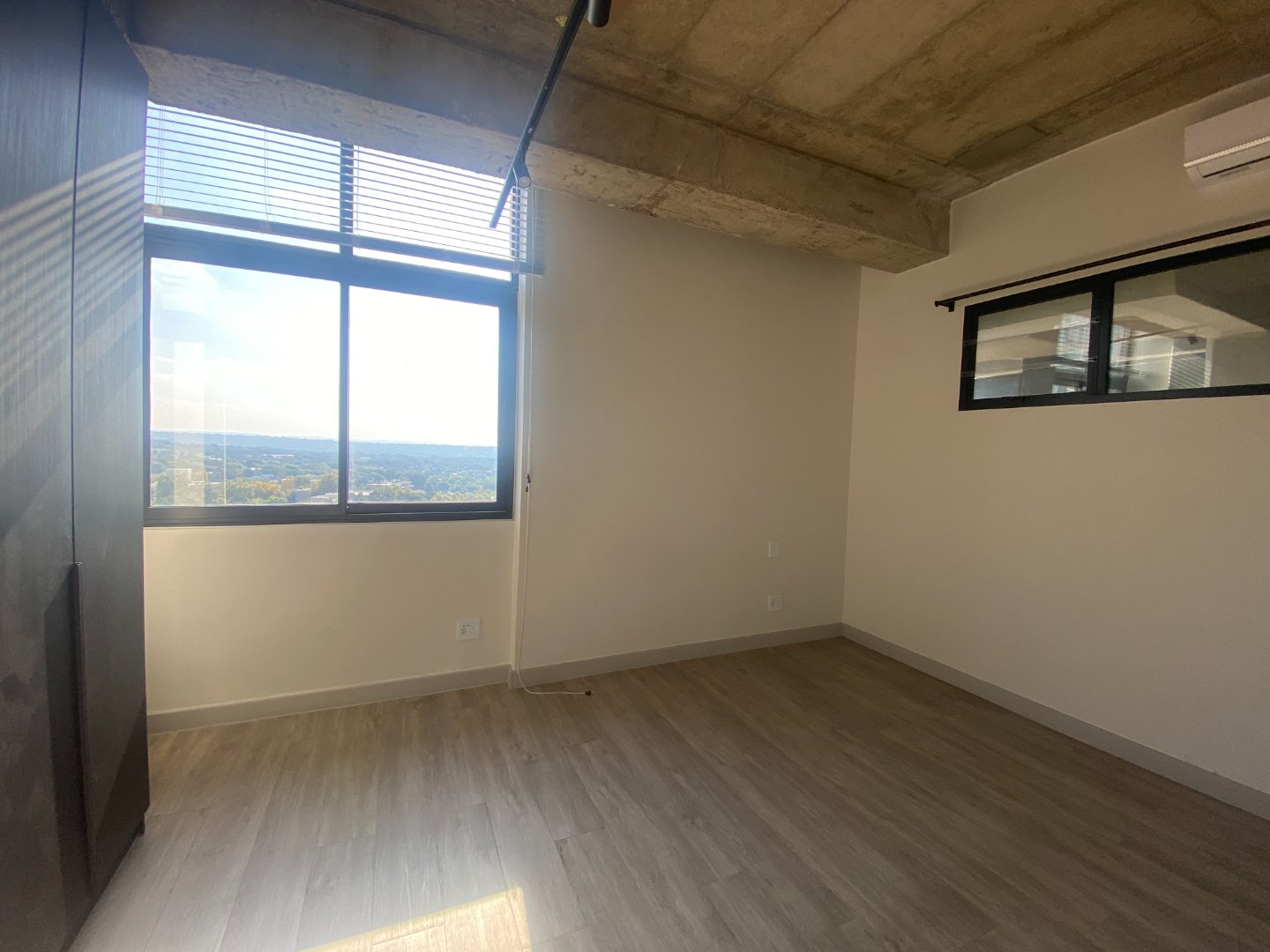 1 Bedroom Property for Sale in Sandton Central Gauteng