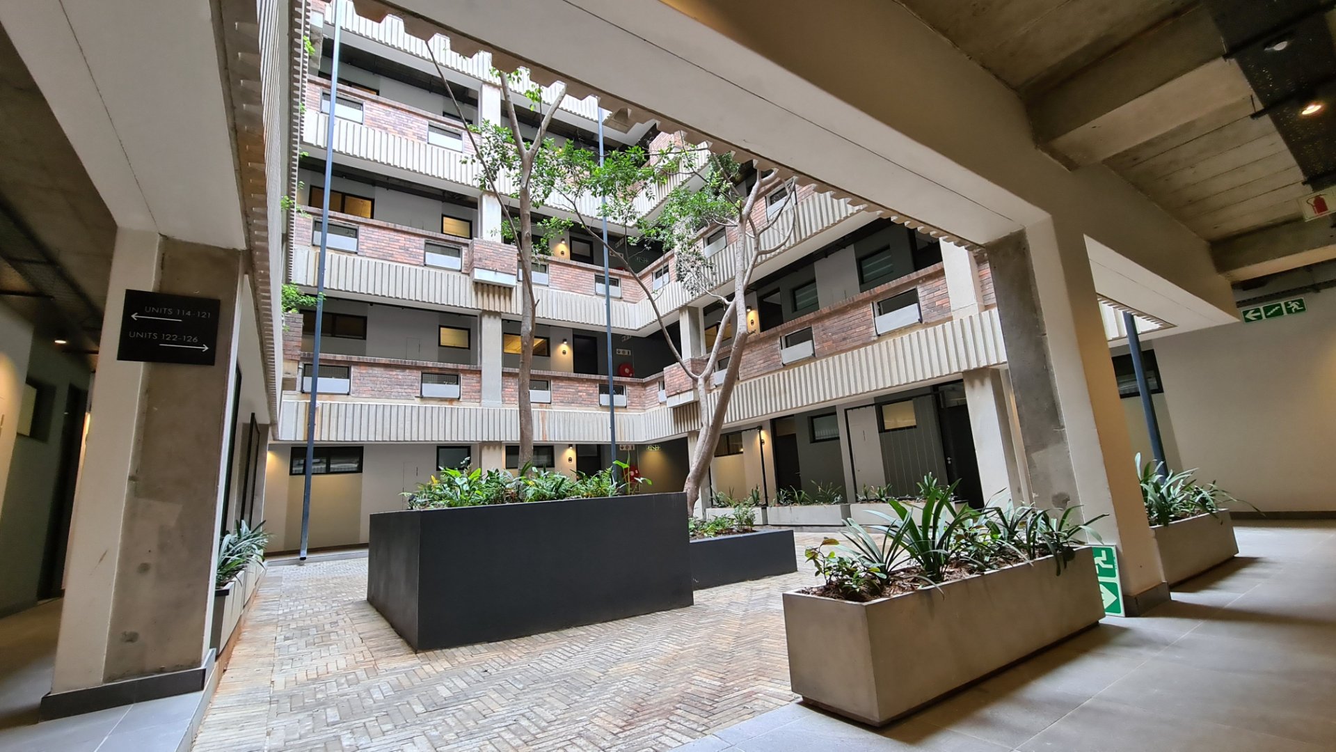 1 Bedroom Property for Sale in Sandton Central Gauteng