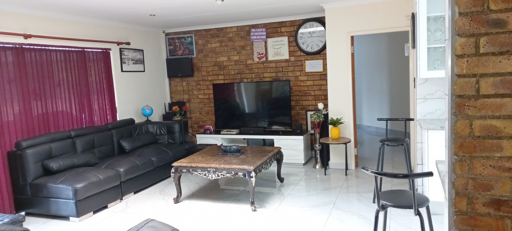 4 Bedroom Property for Sale in Edleen Gauteng