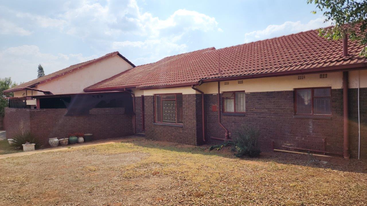 3 Bedroom Property for Sale in Rensburg Gauteng