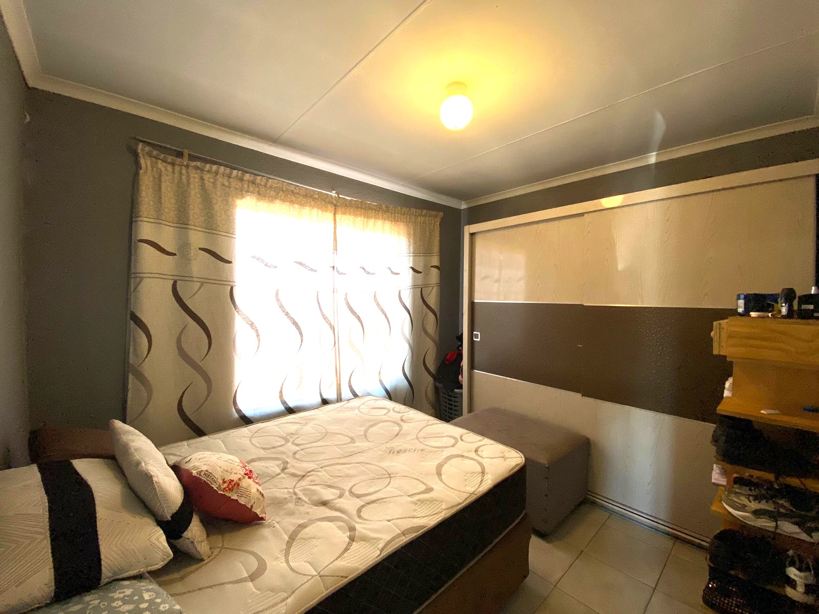 2 Bedroom Property for Sale in Lakeside Gauteng