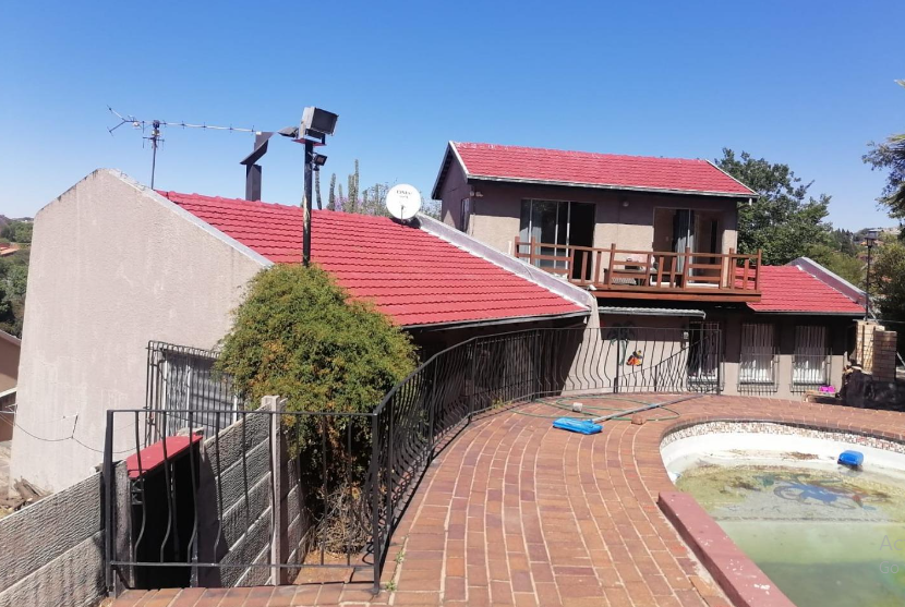 4 Bedroom Property for Sale in Ridgeway Gauteng