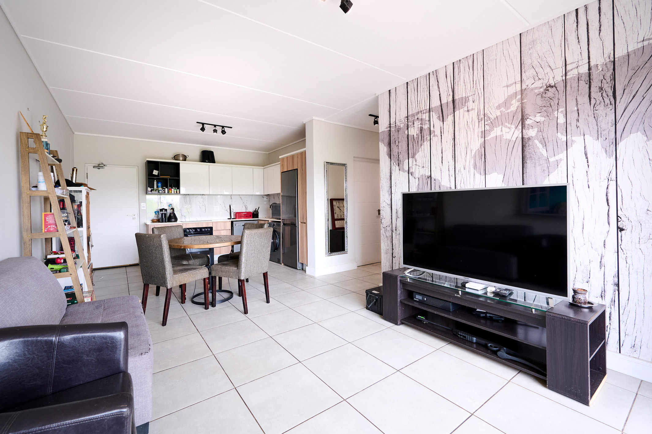 2 Bedroom Property for Sale in Waterfall Gauteng