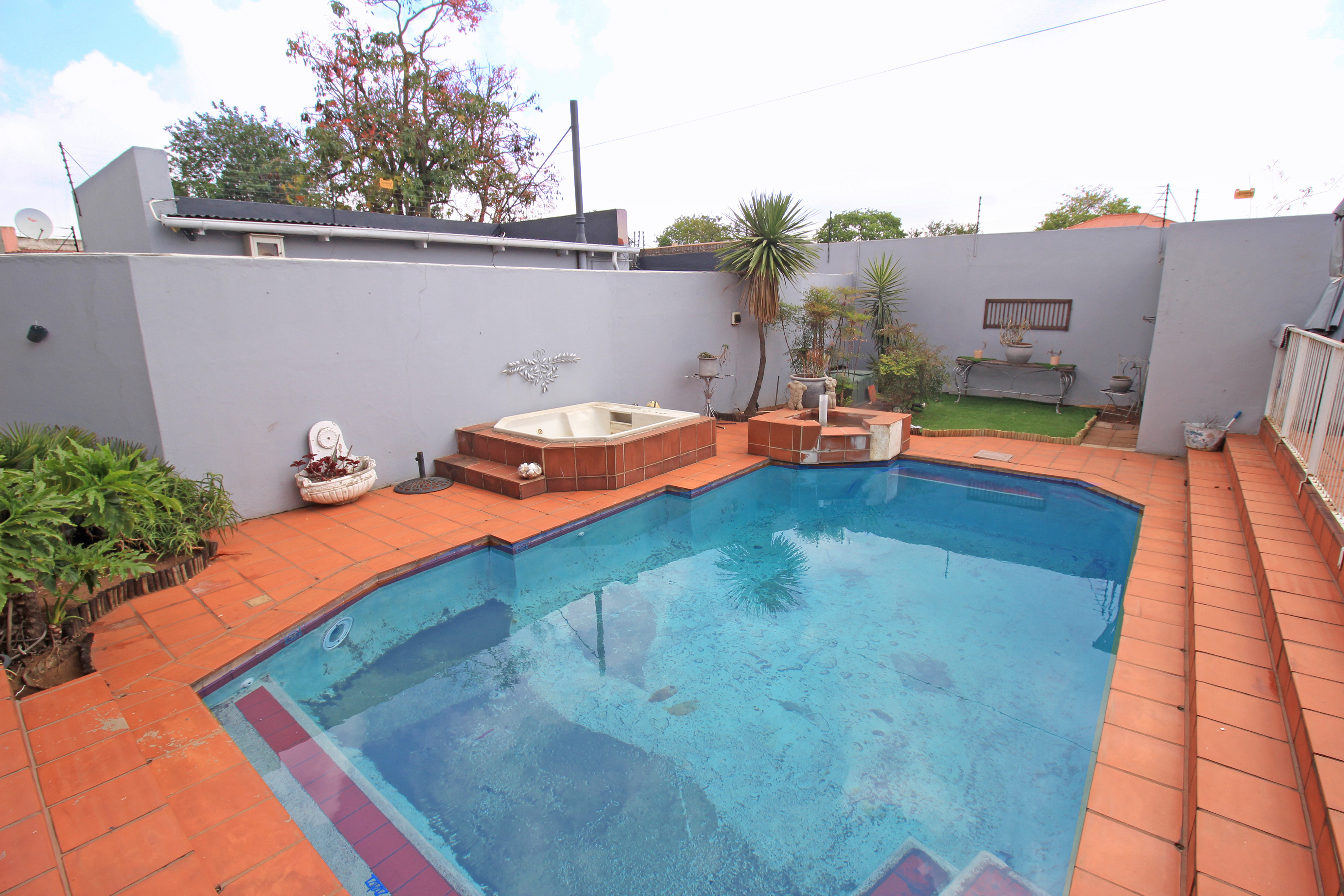 4 Bedroom Property for Sale in Highlands North Gauteng