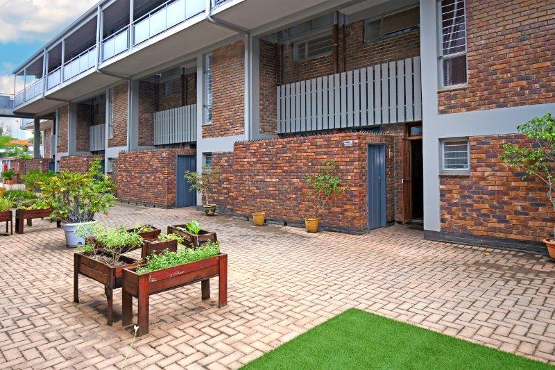 2 Bedroom Property for Sale in Blairgowrie Gauteng