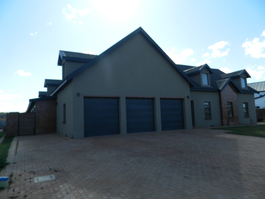 5 Bedroom Property for Sale in Waterlake Farm Lifestyle Estate Gauteng