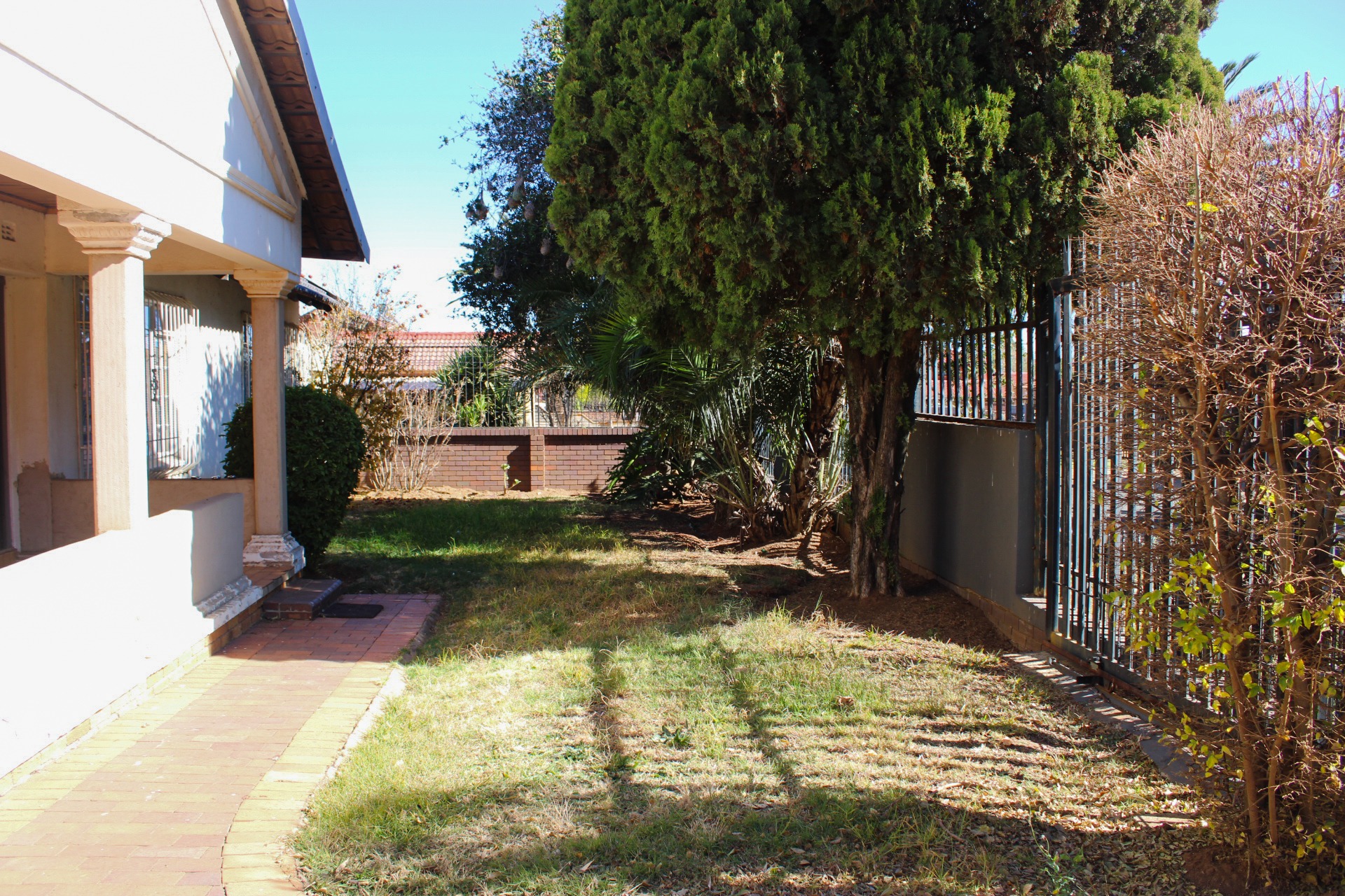 4 Bedroom Property for Sale in Lenasia South Gauteng