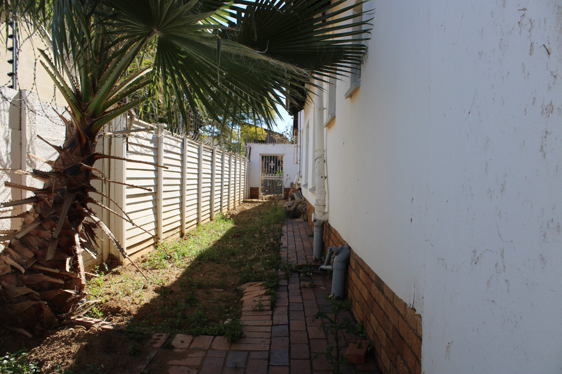 4 Bedroom Property for Sale in Lenasia South Gauteng