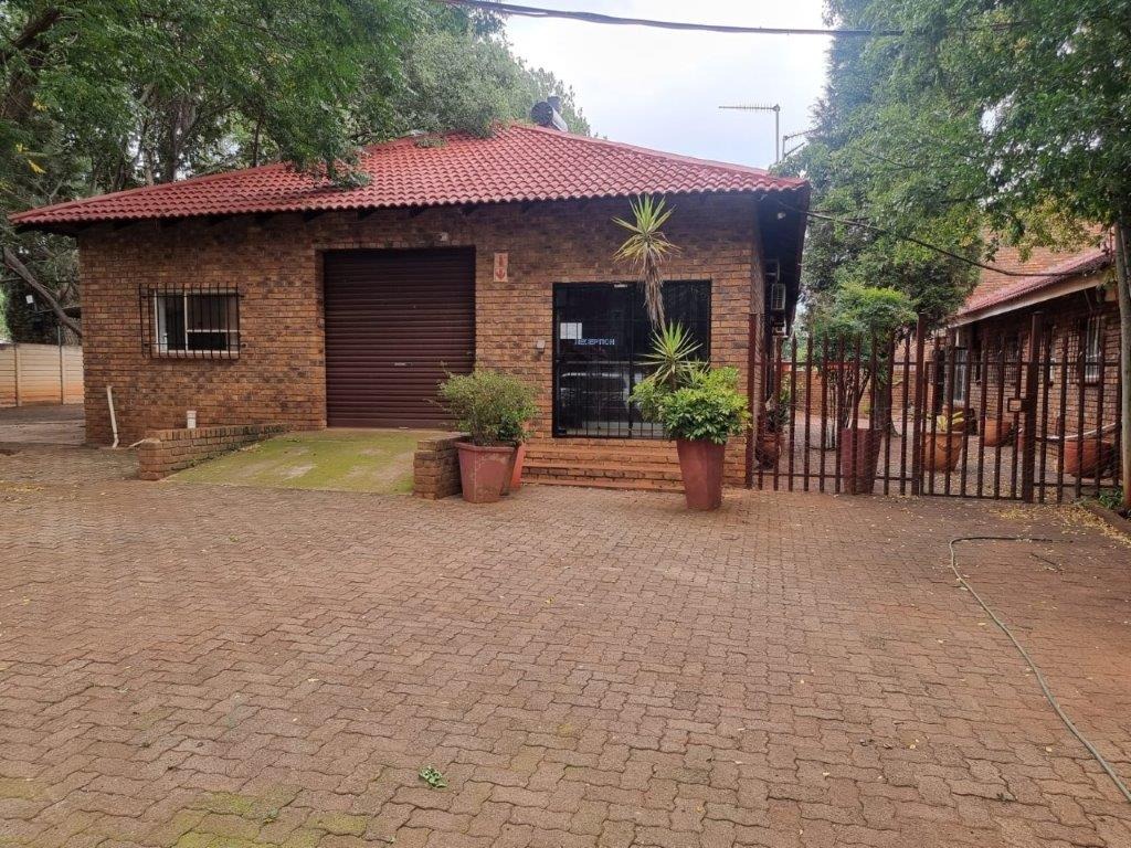 4 Bedroom Property for Sale in Tedderfield A H Gauteng