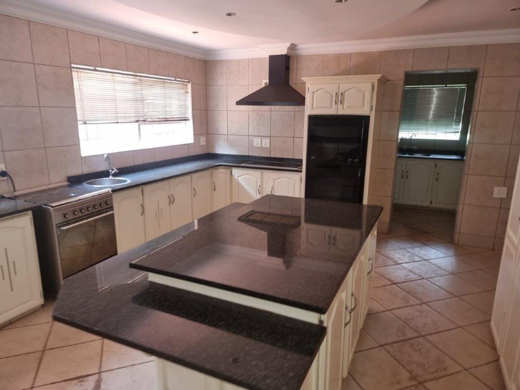 4 Bedroom Property for Sale in Tedderfield A H Gauteng