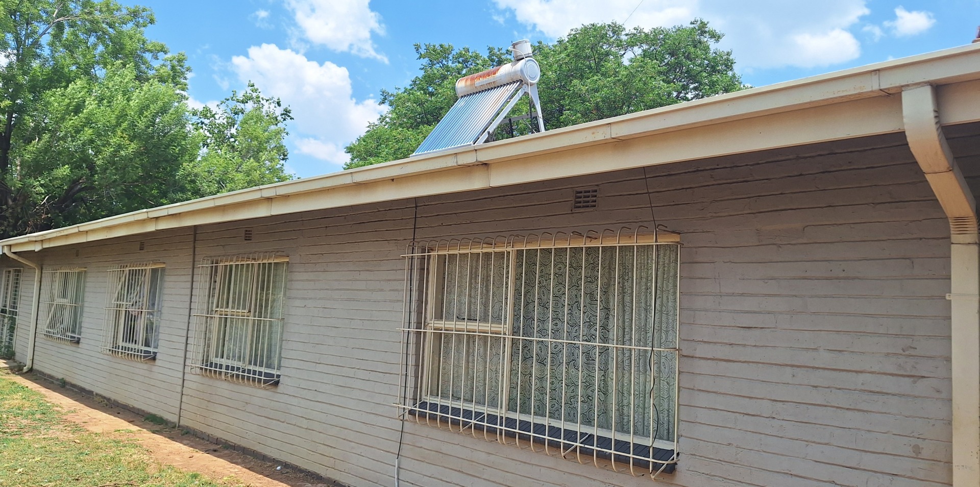 3 Bedroom Property for Sale in Louisrus Gauteng