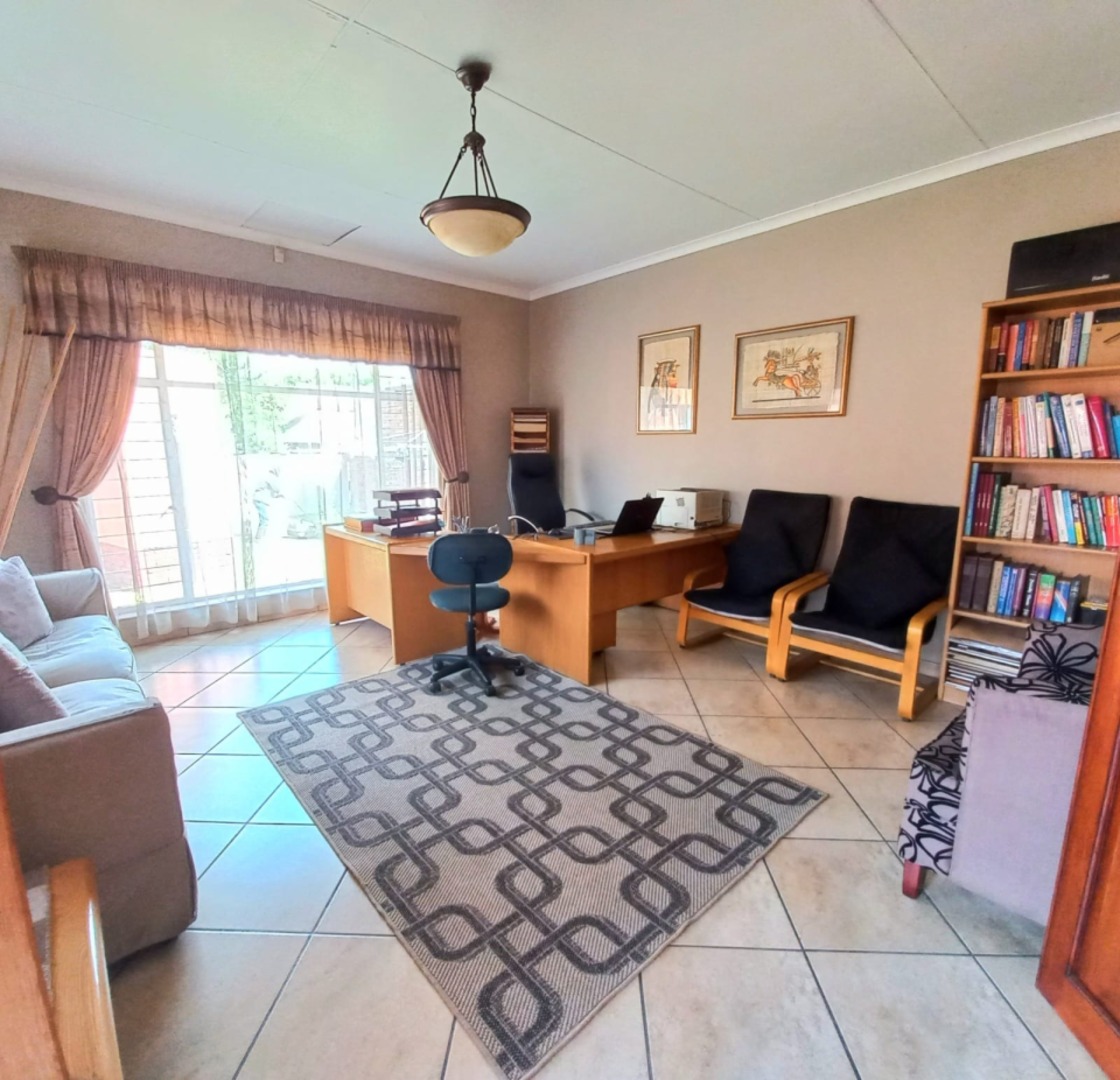 5 Bedroom Property for Sale in Dalpark Proper Gauteng