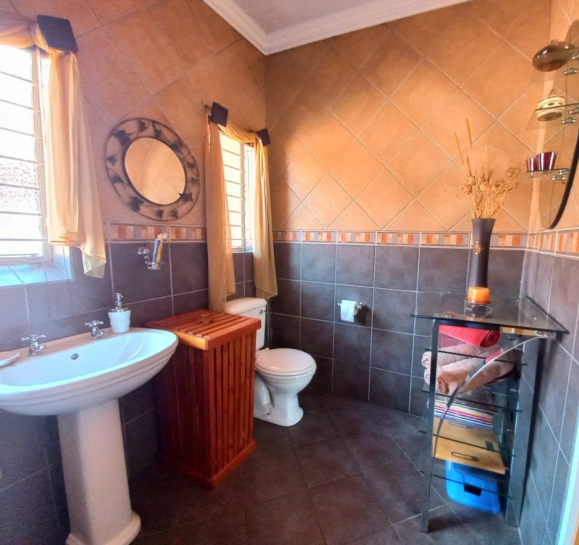 5 Bedroom Property for Sale in Dalpark Proper Gauteng