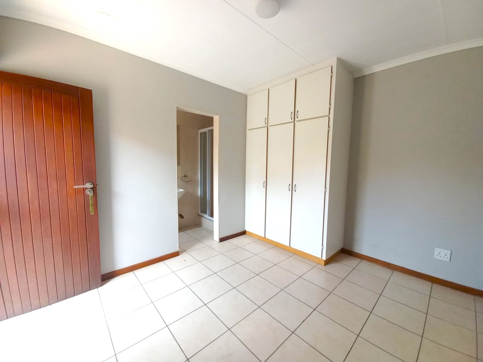 5 Bedroom Property for Sale in Sonneveld Gauteng