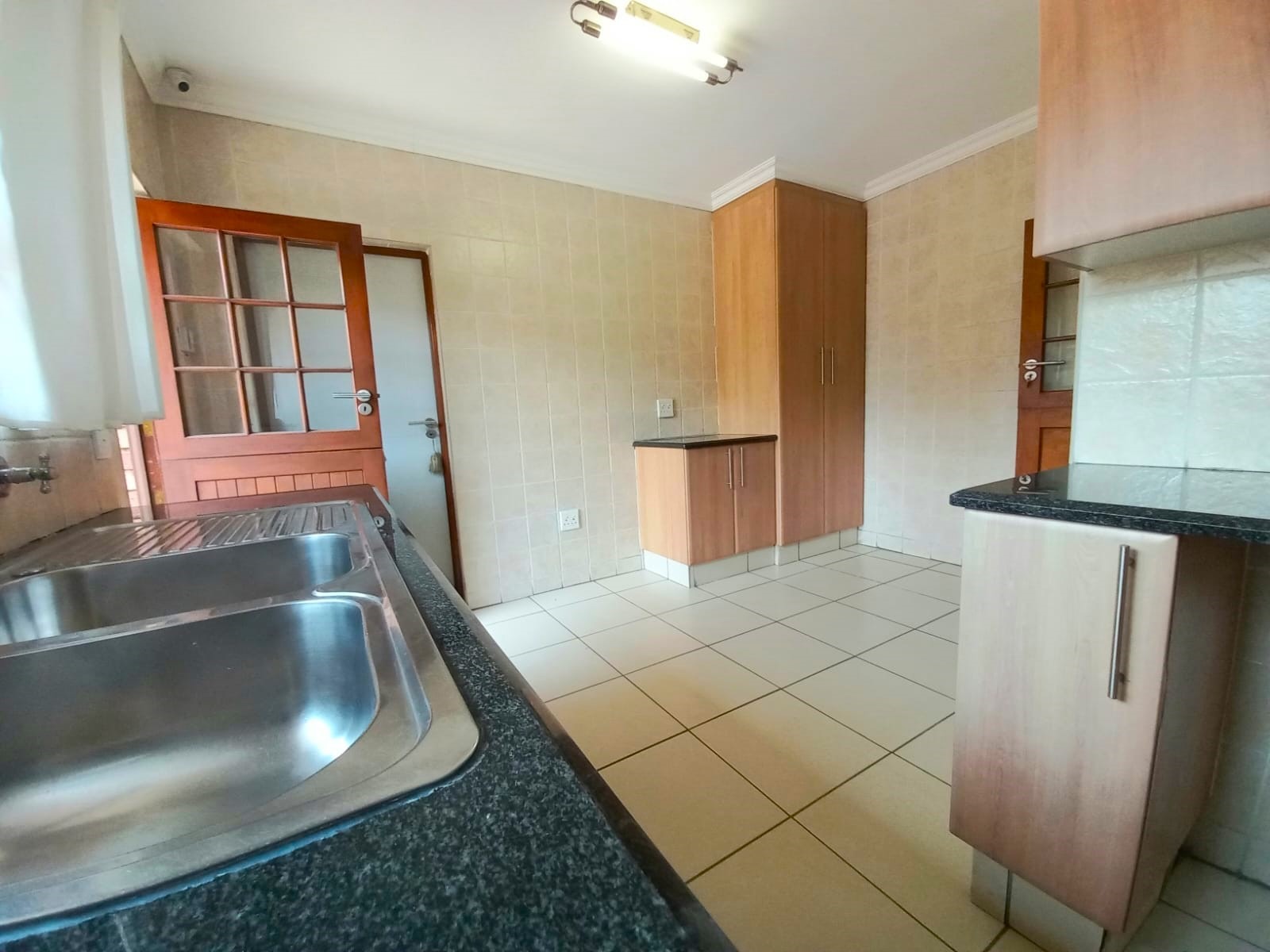 5 Bedroom Property for Sale in Sonneveld Gauteng