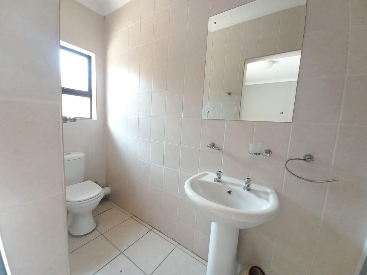 5 Bedroom Property for Sale in Sonneveld Gauteng