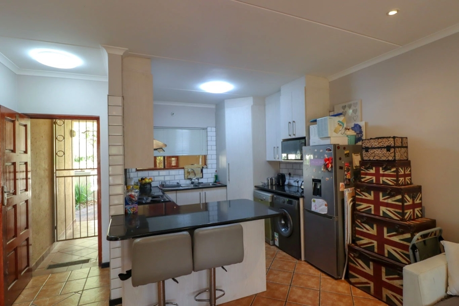 2 Bedroom Property for Sale in Bryanston Gauteng