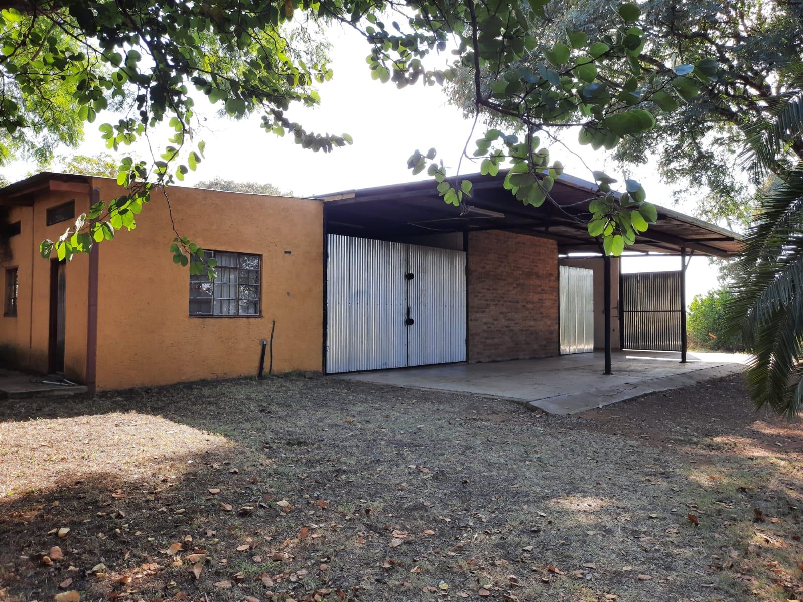 Commercial Property for Sale in Haakdoornboom Gauteng