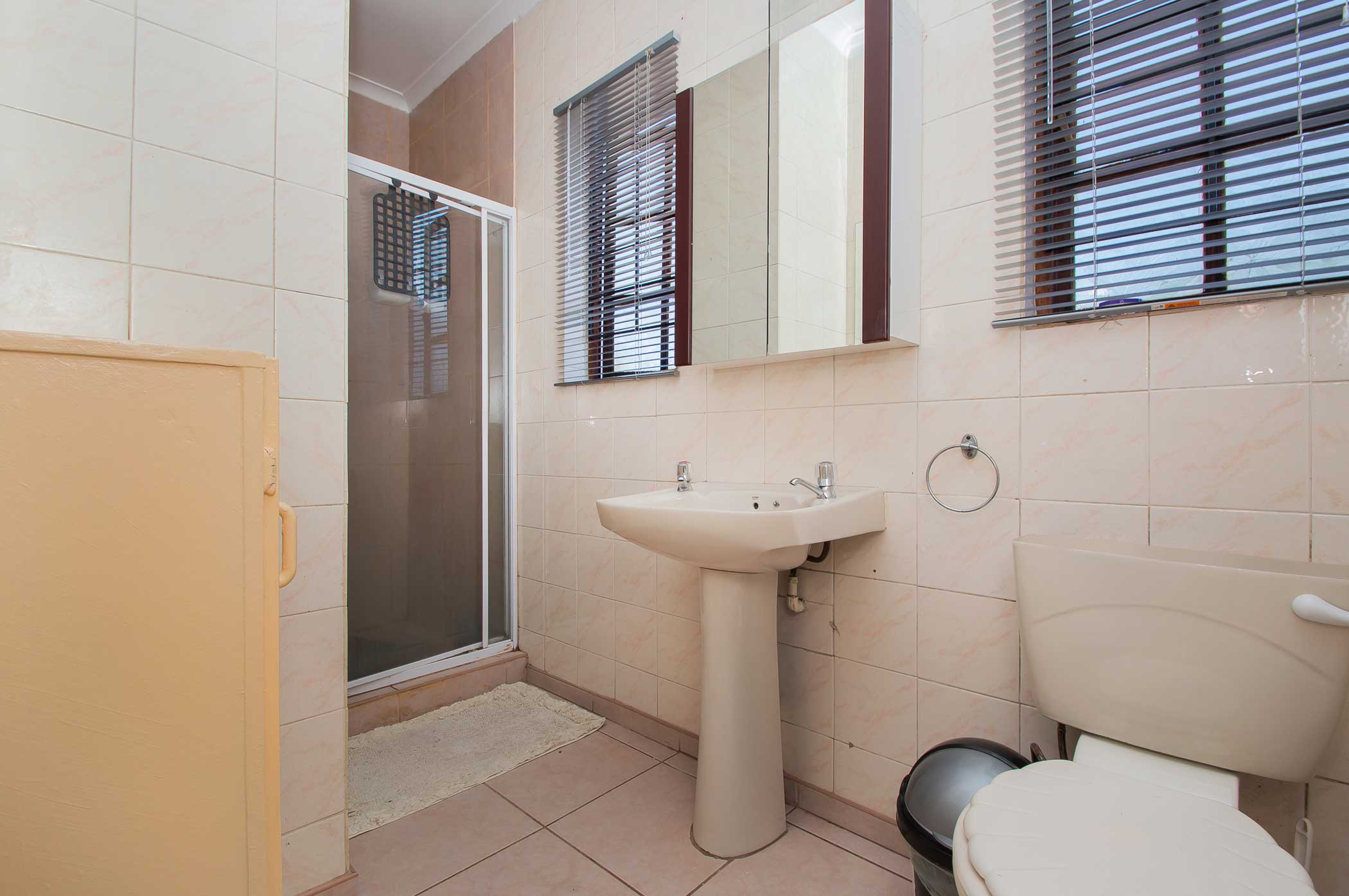 2 Bedroom Property for Sale in Monument Gauteng